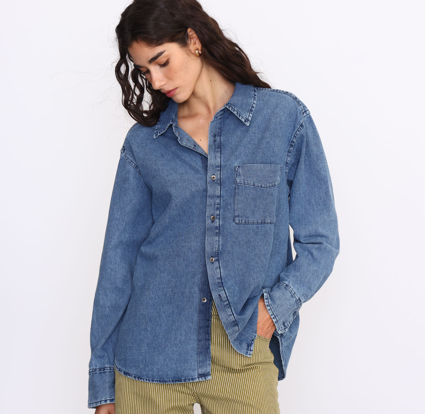 Camisas y Blusas