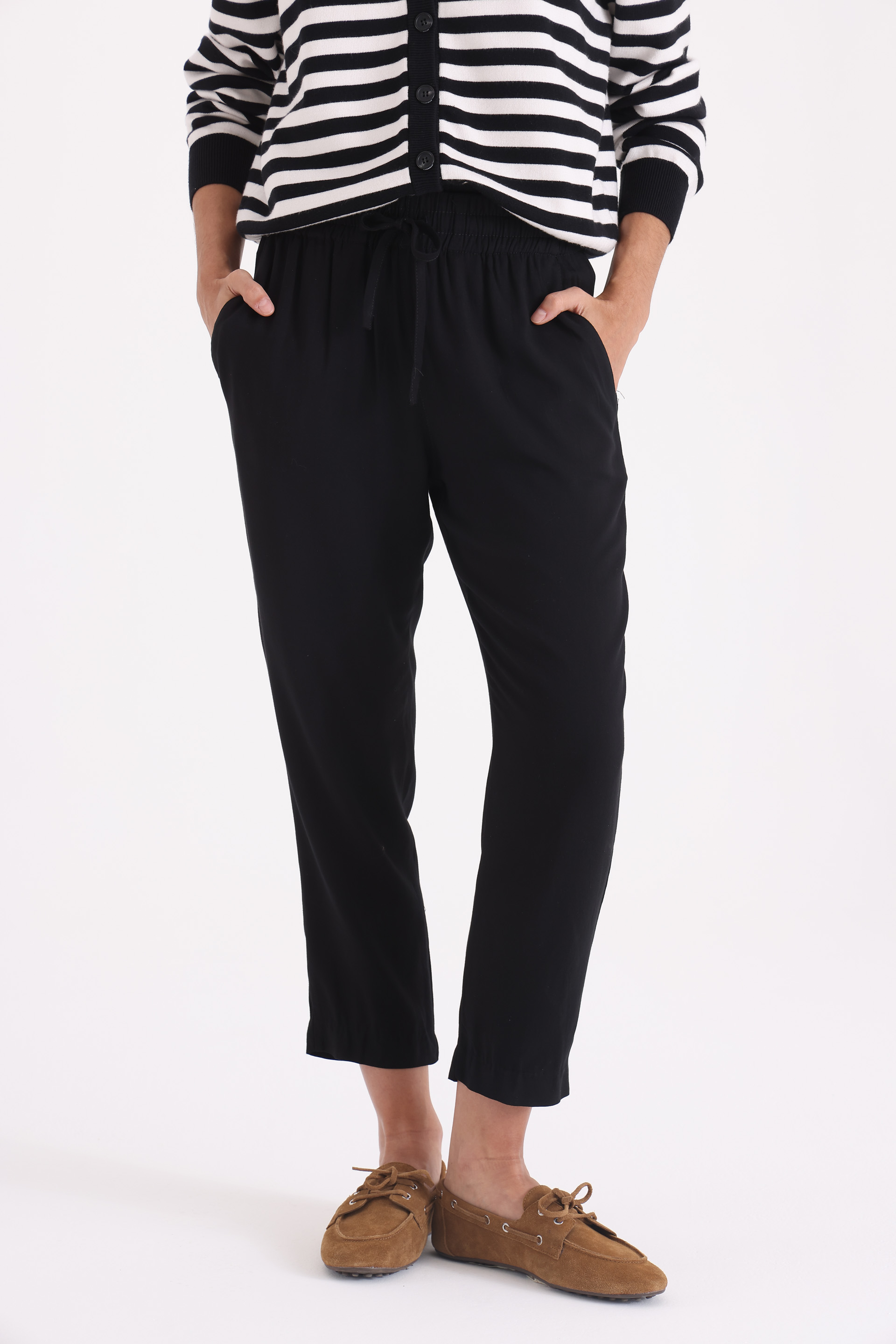 PANTALON NEGRO