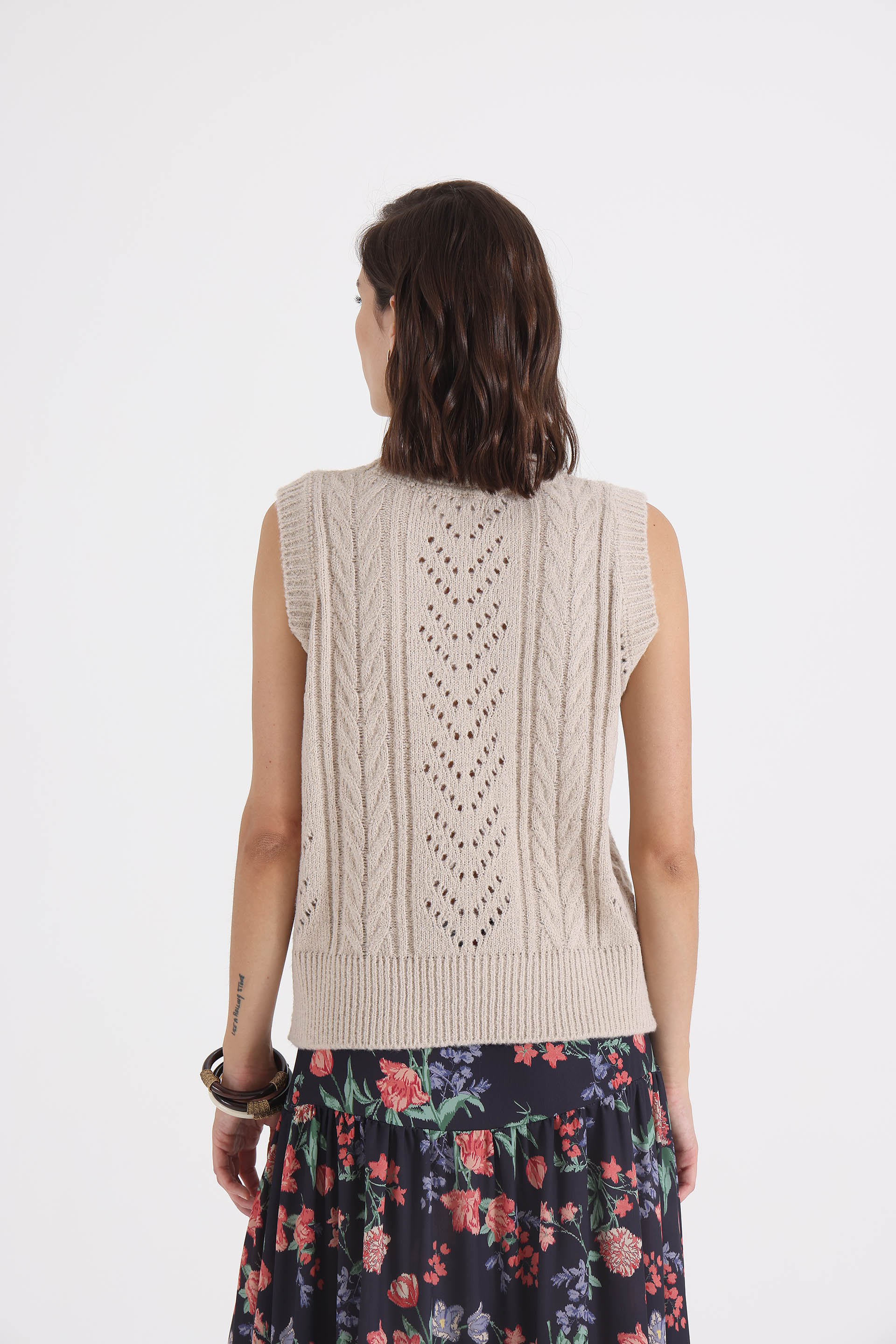 chaleco-tejido-tifany-arena-0800372168