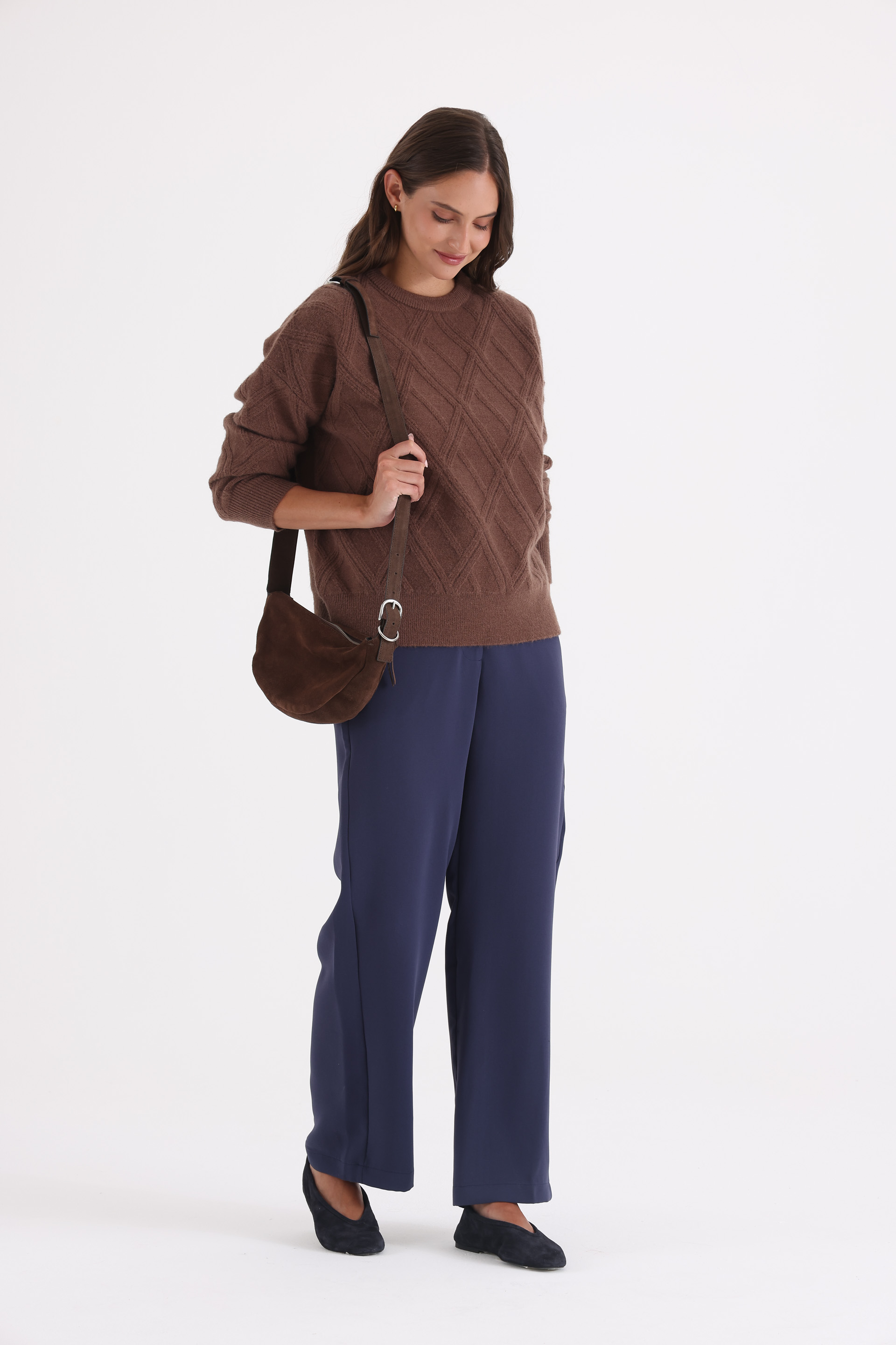 SWEATER-TEJIDO-CUELLO-REDONDO-INES-MARRON-0800378110