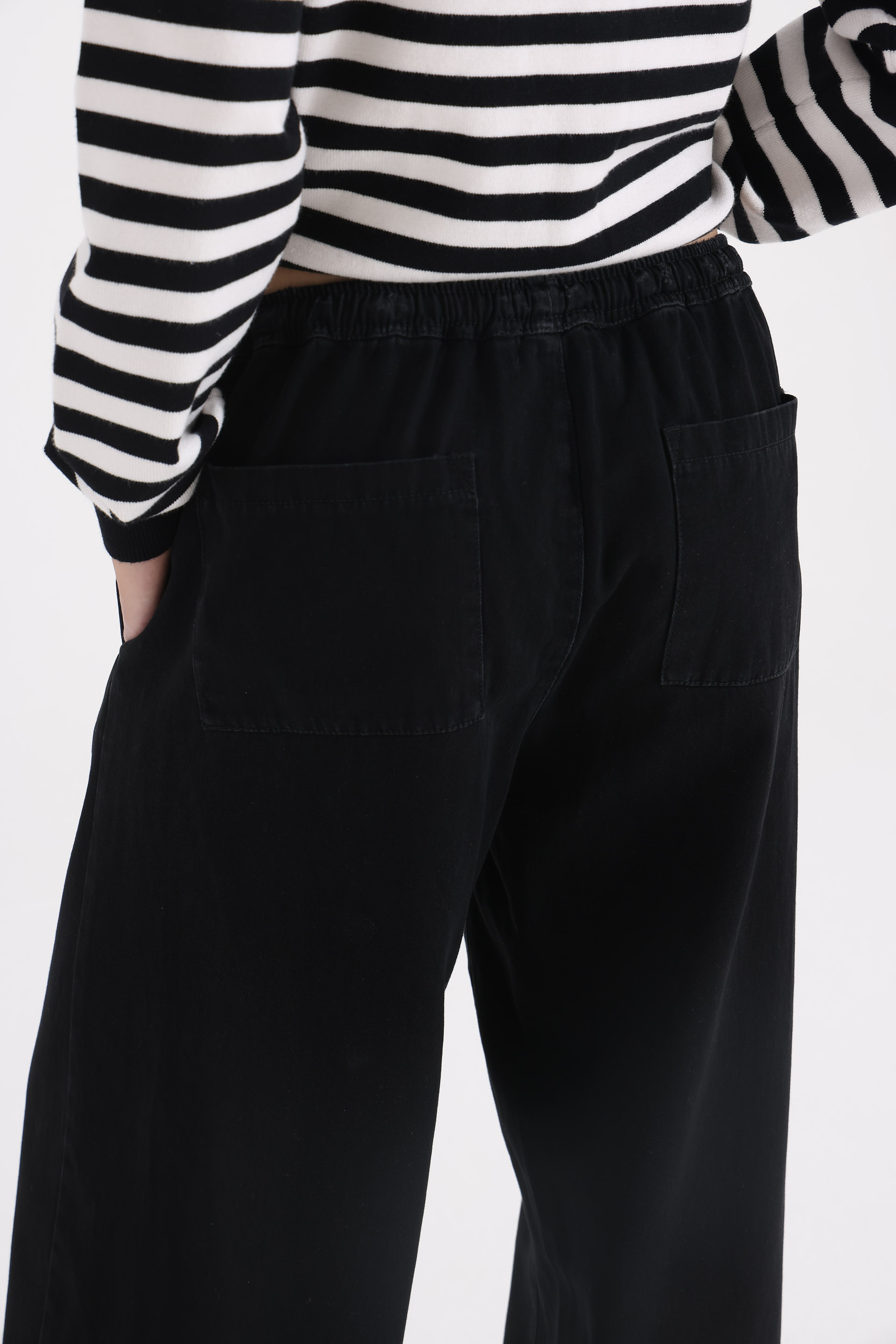 JOGGER-WIDE-LEG-DELFI-DENIM-NEGRO-0300329102