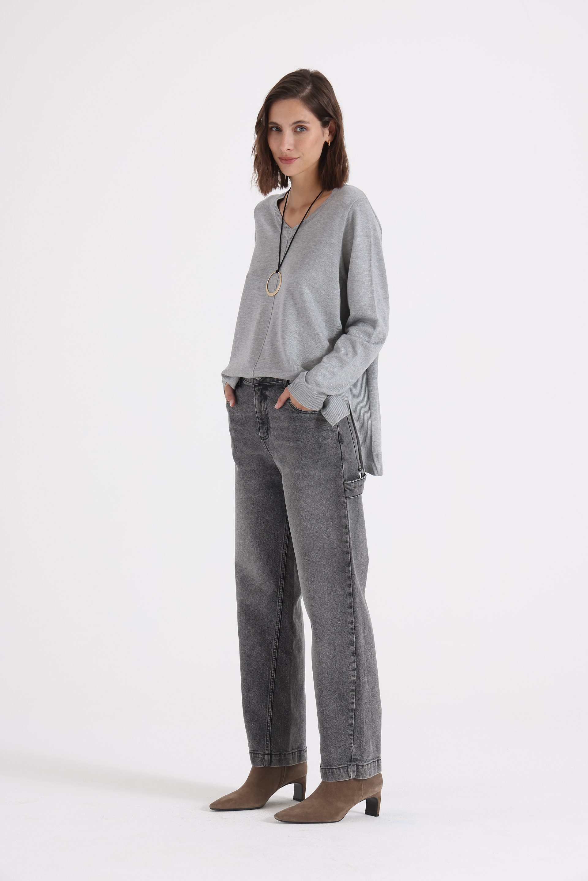 SWEATER-LYN-ESCOTE-EN-V-GRIS MELANGE-0800320117