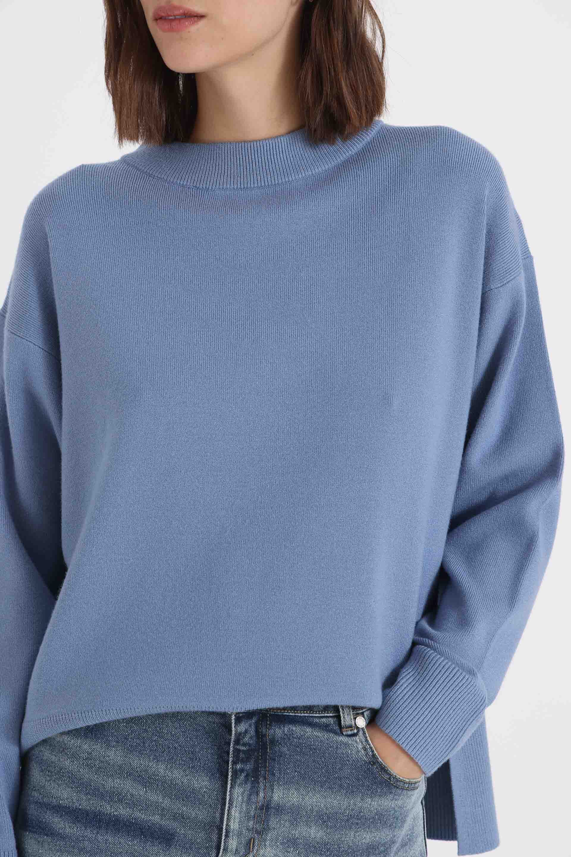 SWEATER-TEJIDO-CUELLO-REDONDO-PIA-CELESTE MEDIO-0800385148