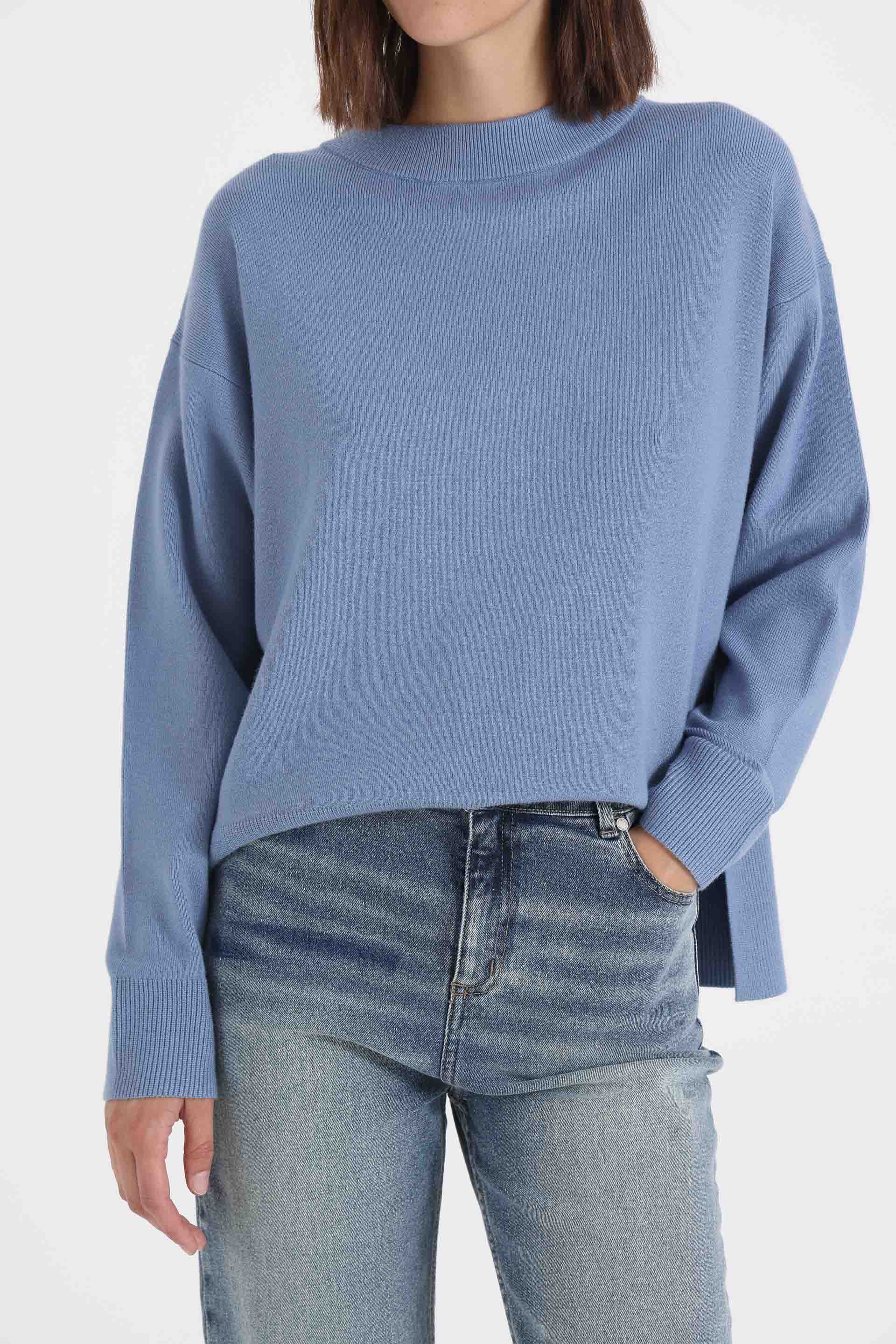 SWEATER-TEJIDO-CUELLO-REDONDO-PIA-CELESTE MEDIO-0800385148