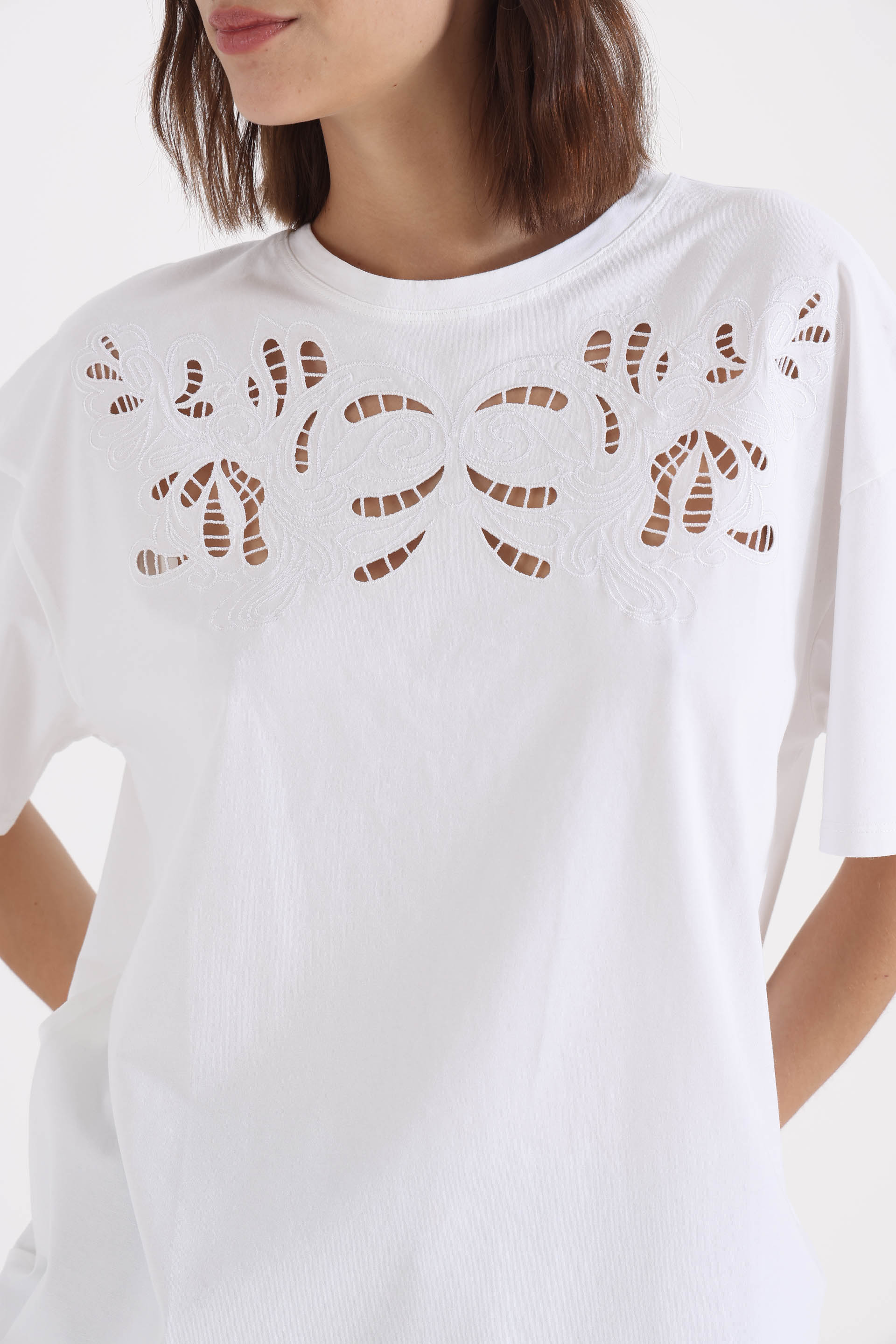 REMERA-ALGODÓN-MANGA-CORTA-MARGA-BLANCO-2401458101