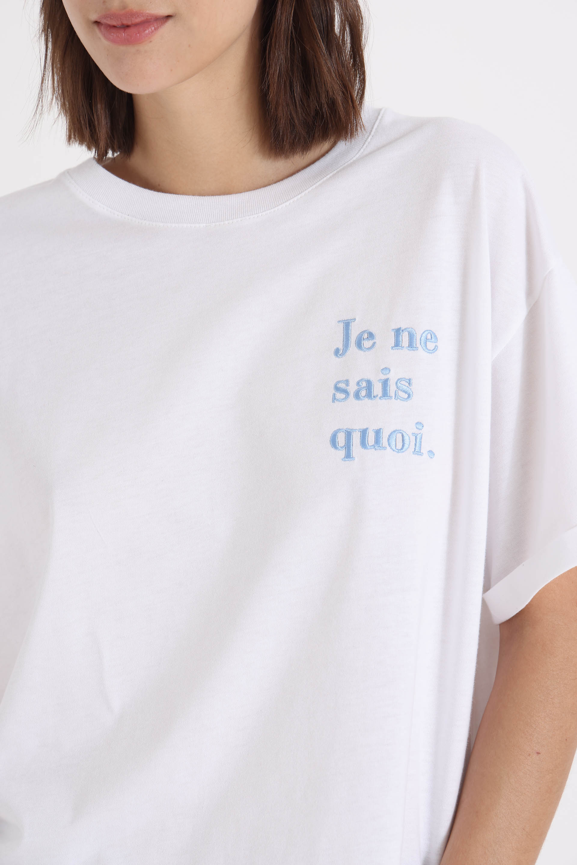 REMERA-ALGODÓN-MANGA-CORTA-PARIS-BLANCO-2401463101