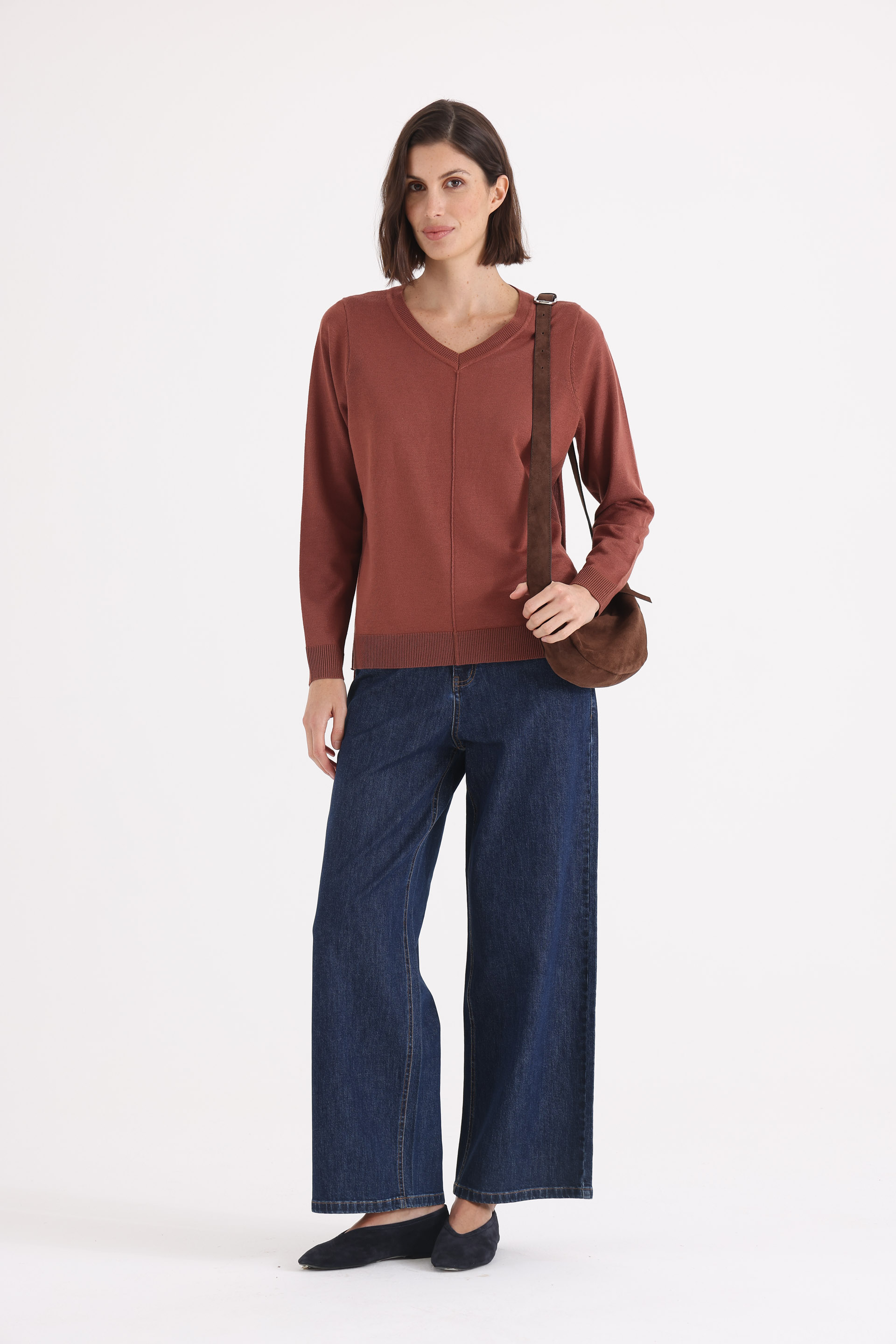 SWEATER-LYNN-ESCOTE-EN-V-MARRON-0800373110