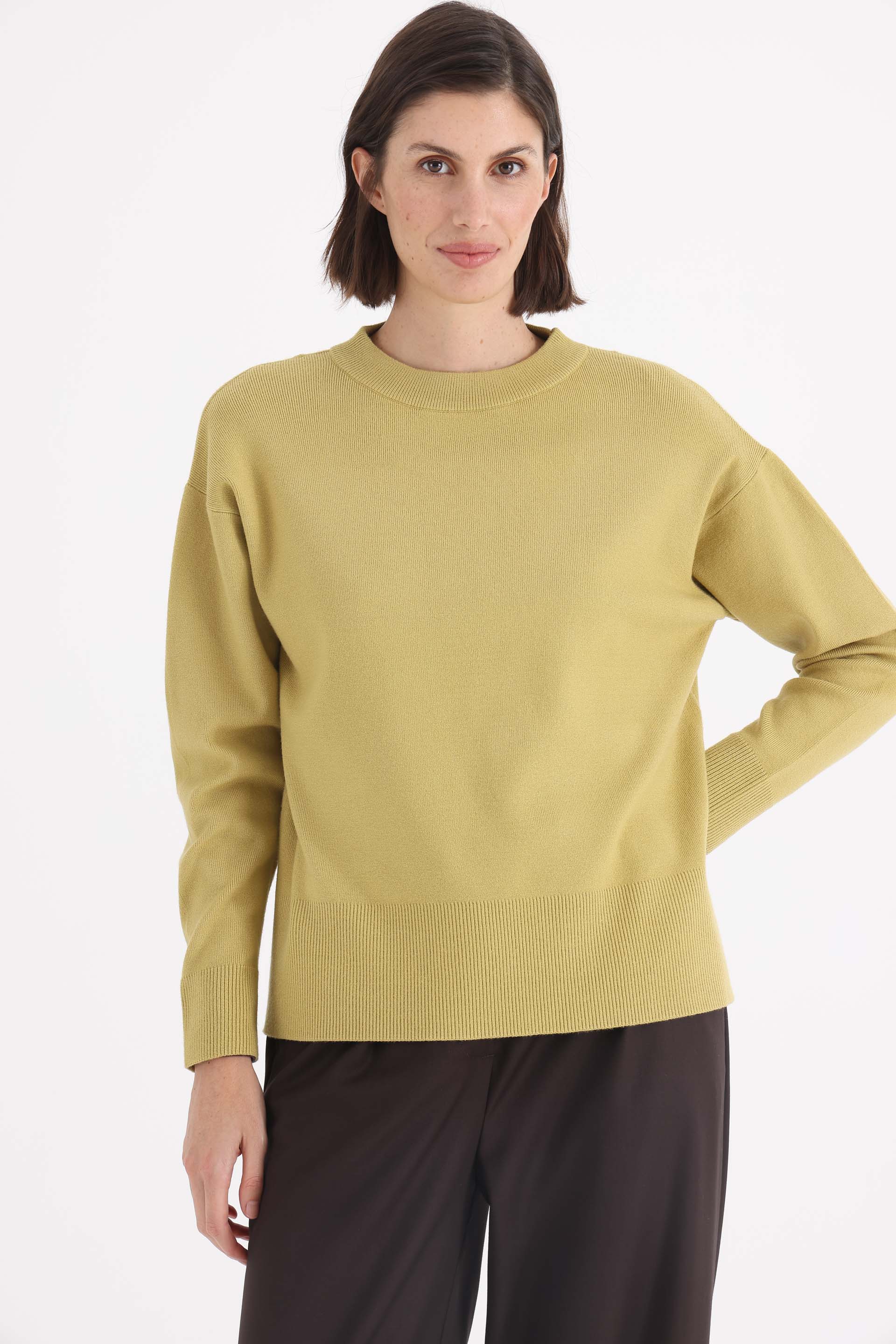 SWEATER-TEJIDO-CUELLO-REDONDO-PIA-VERDE OLIVA-0800385159