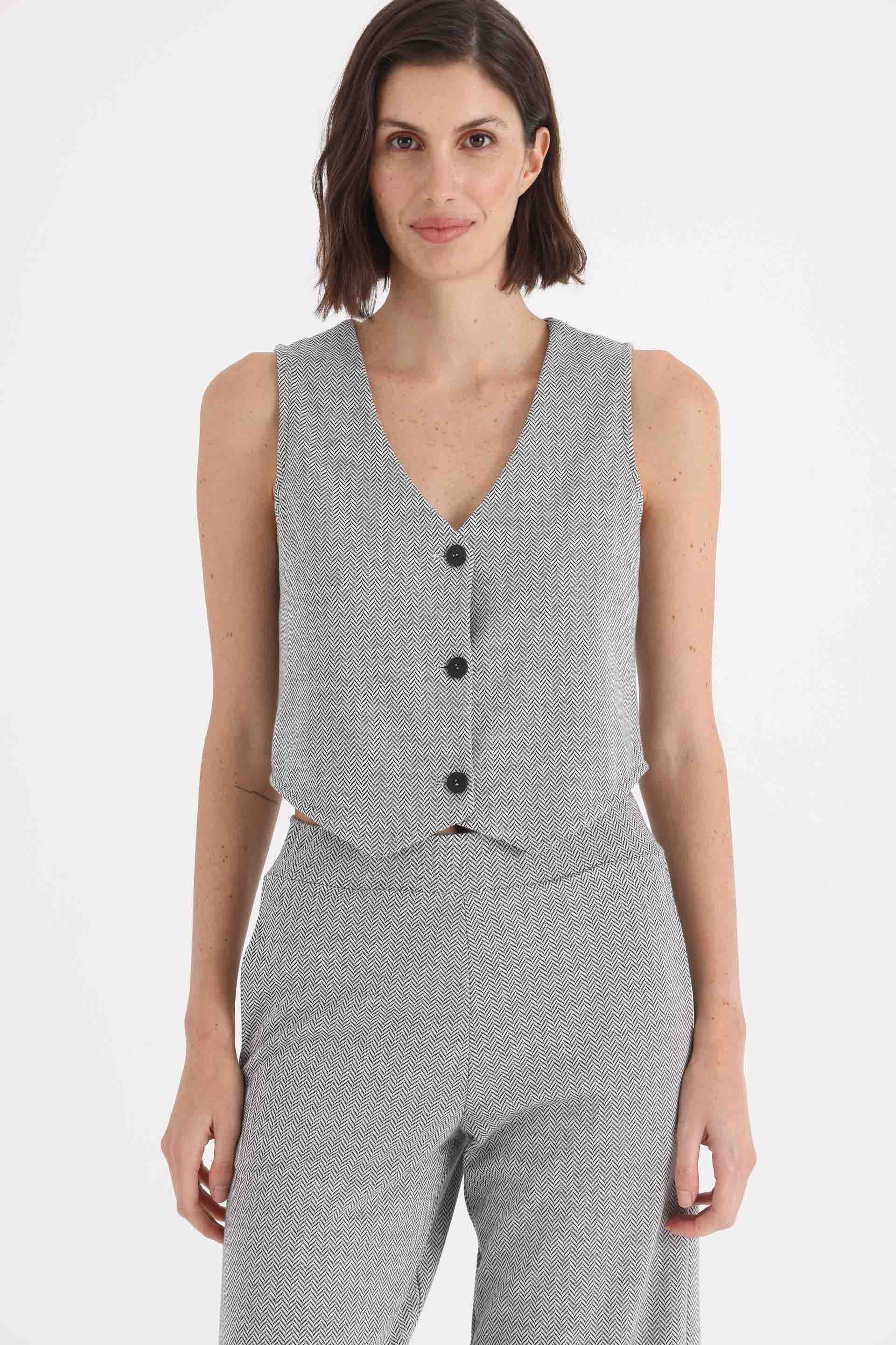 CHALECO-SASTRERO-ENTALLADO-MARA-MARFIL-1400092136