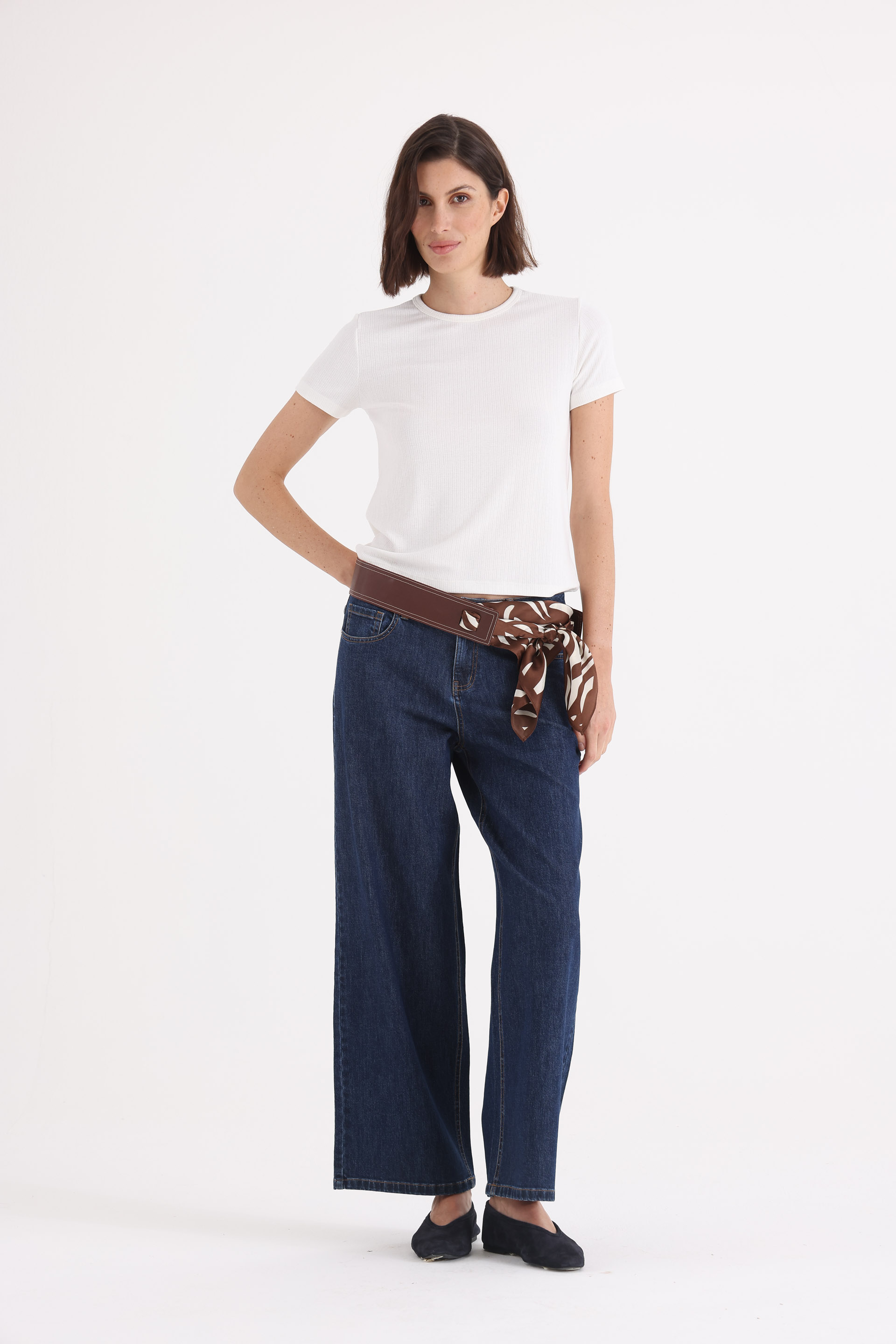 REMERA-MC-FREYA-DESAGUJADA-BLANCO-2401515101