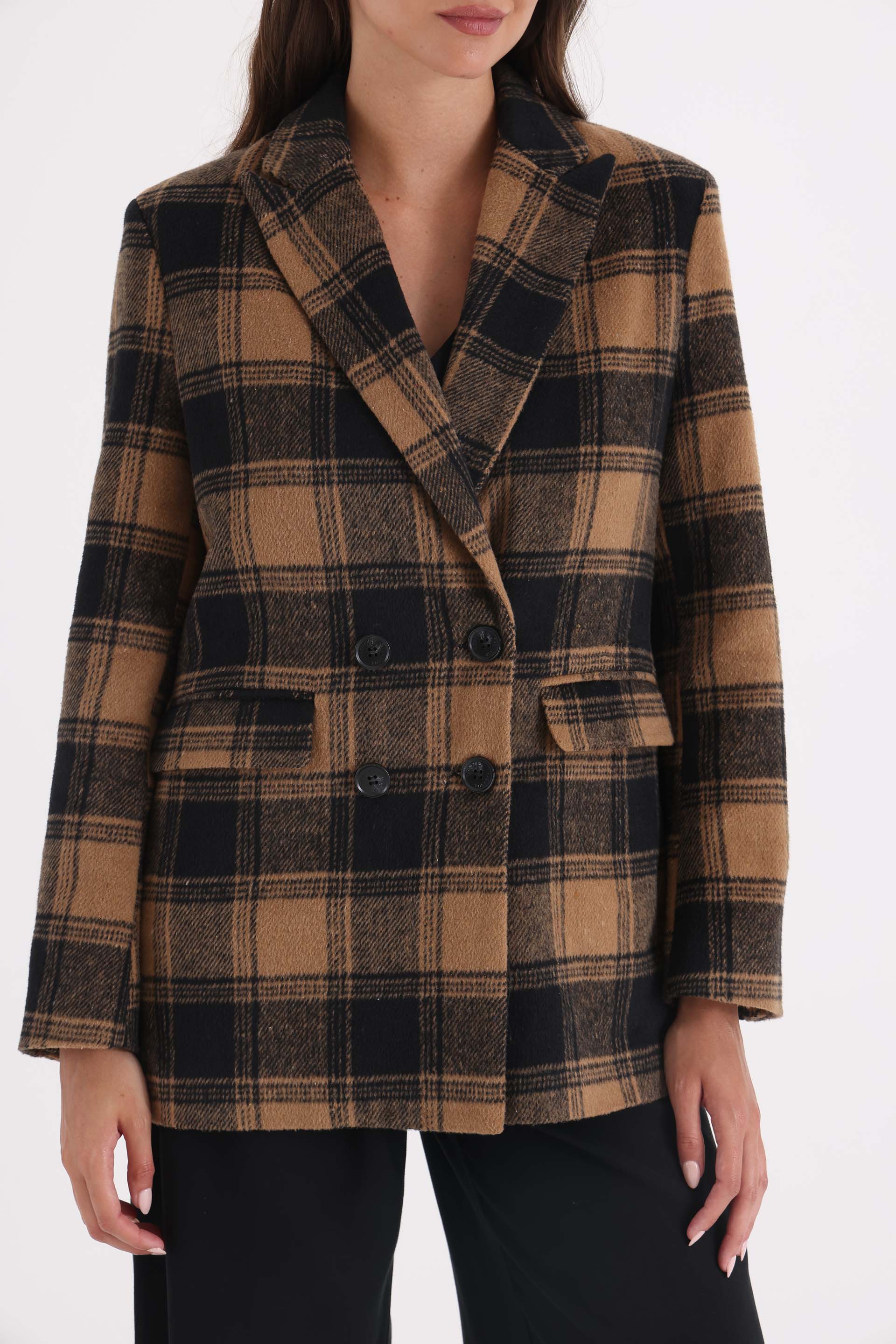 SACO-REGULAR-FIT-PAÑO-MIA-CAMEL-16001601CM