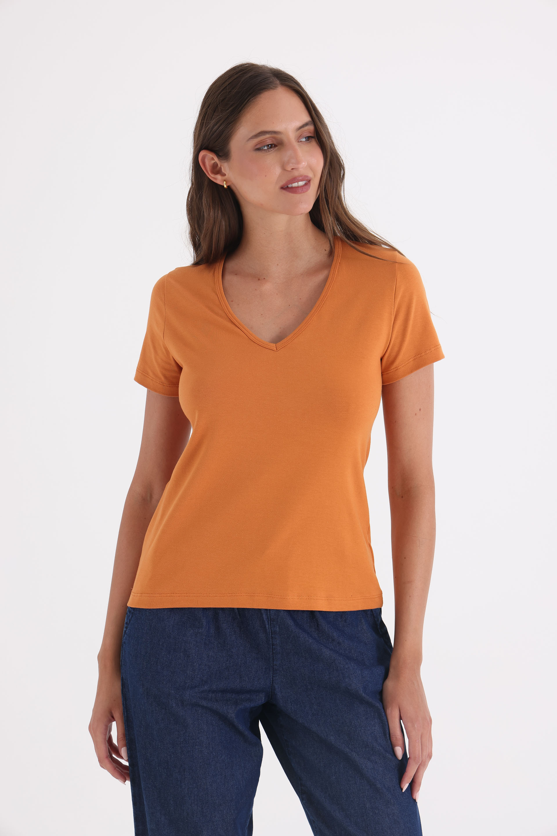 REMERA-MANGA-CORTA-PENELOPE-ESC-V-TOSTADO-2401467181