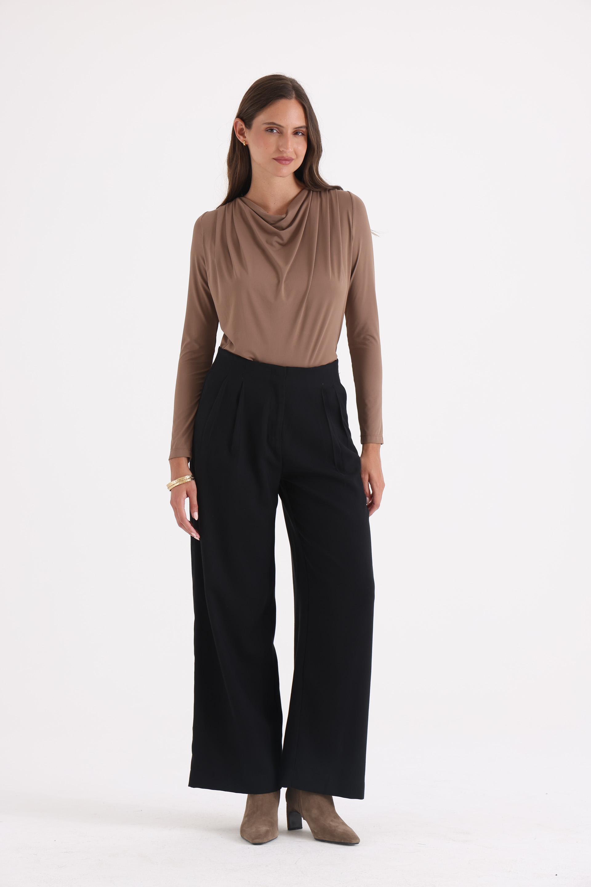 REMERA-MAGA-LARGA-AMARIS-MARRON-2401519110