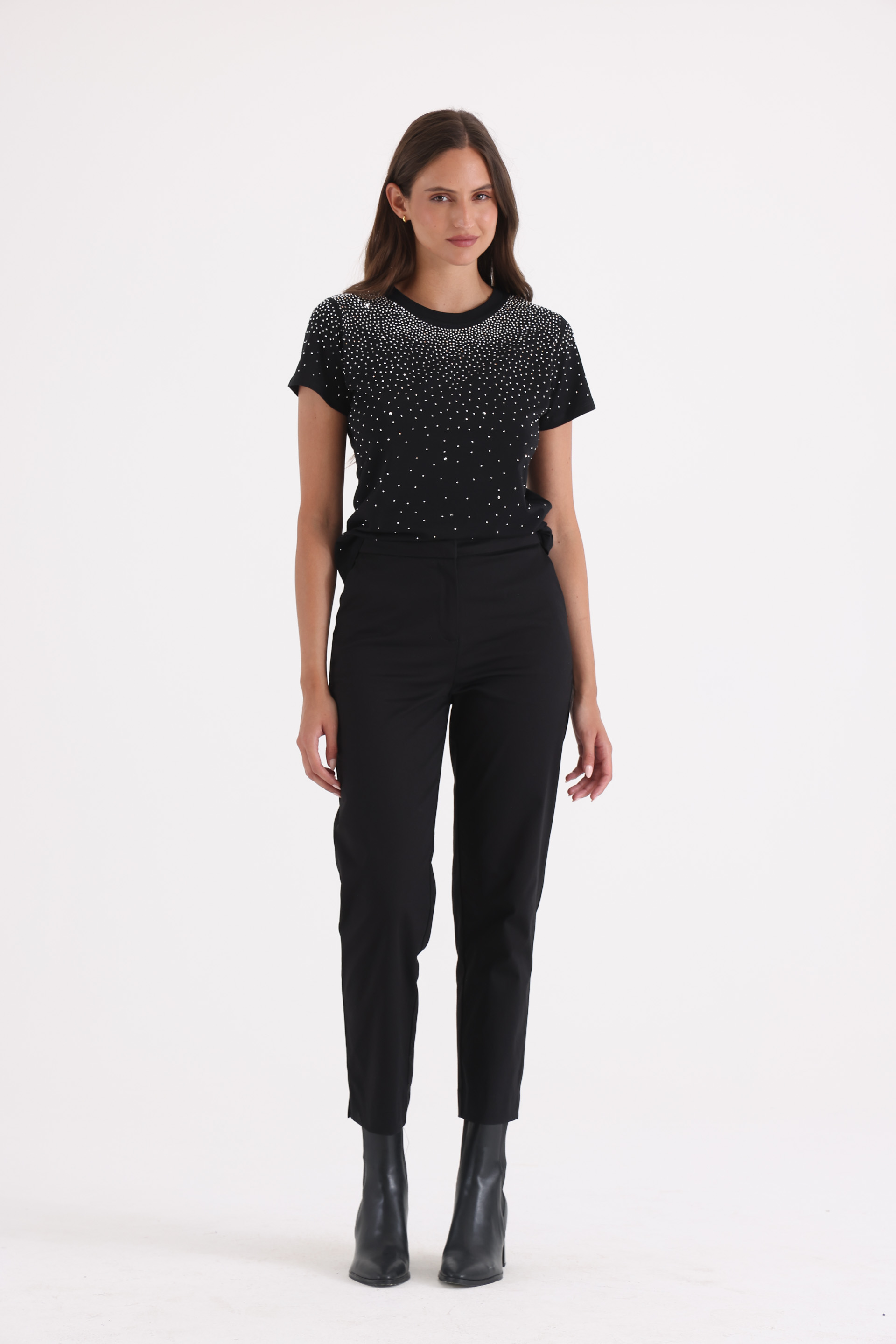 REMERA-MANGA-CORTA-JUNE-NEGRO-2900238102