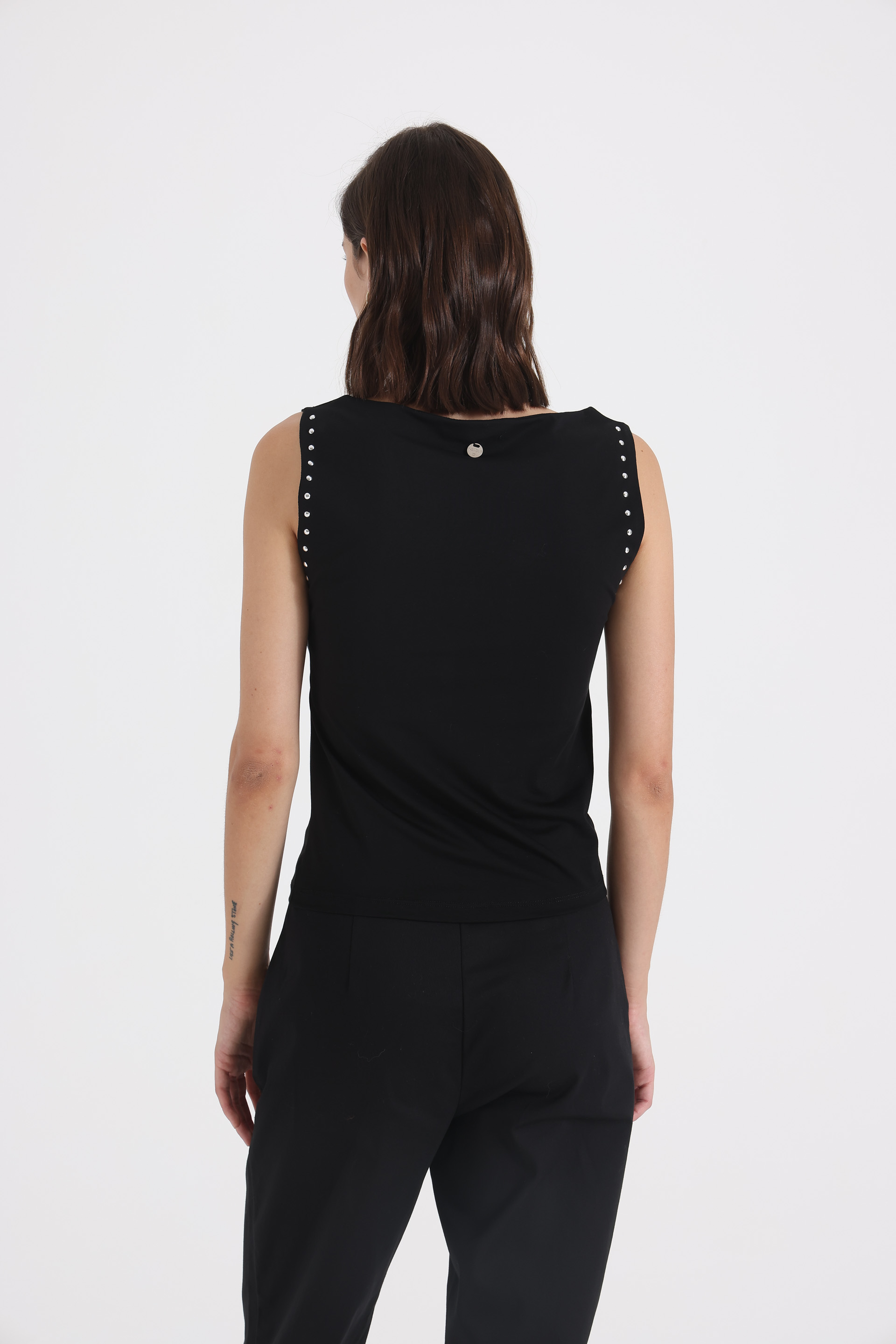 MUSCULOSA-TACHAS-TRINI-NEGRO-2900236102