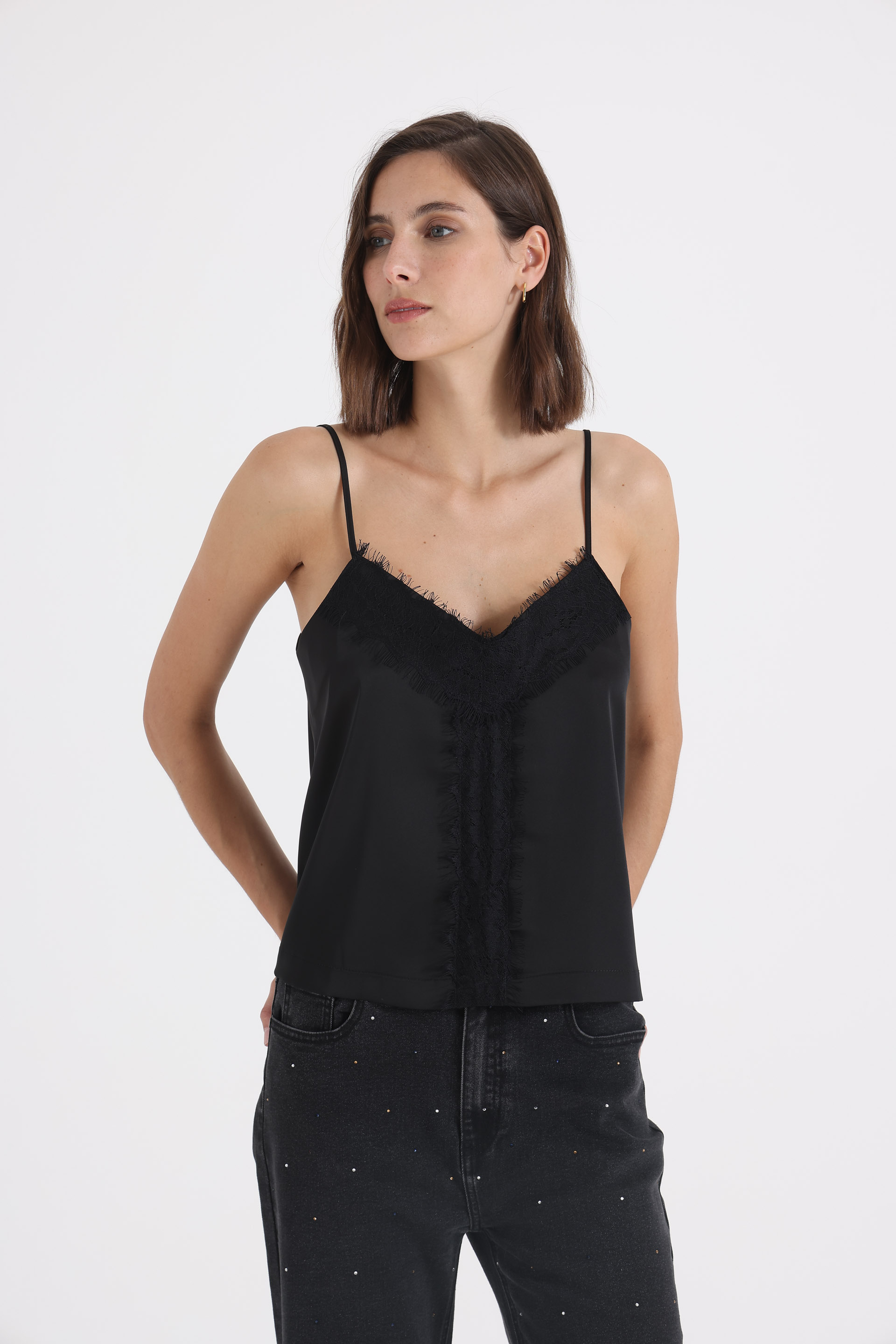 BLUSA-BRETELERA-RACHEL-NEGRO-2900240102