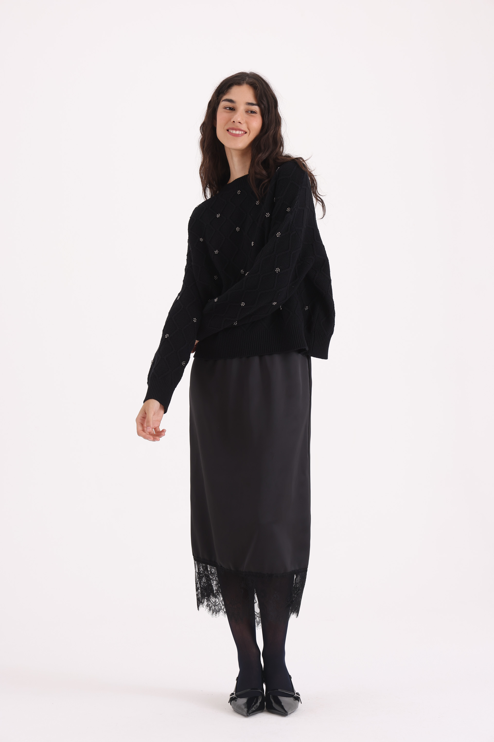 SWEATER-TEJIDO-APLIQUES-MALENA-NEGRO-2900244102