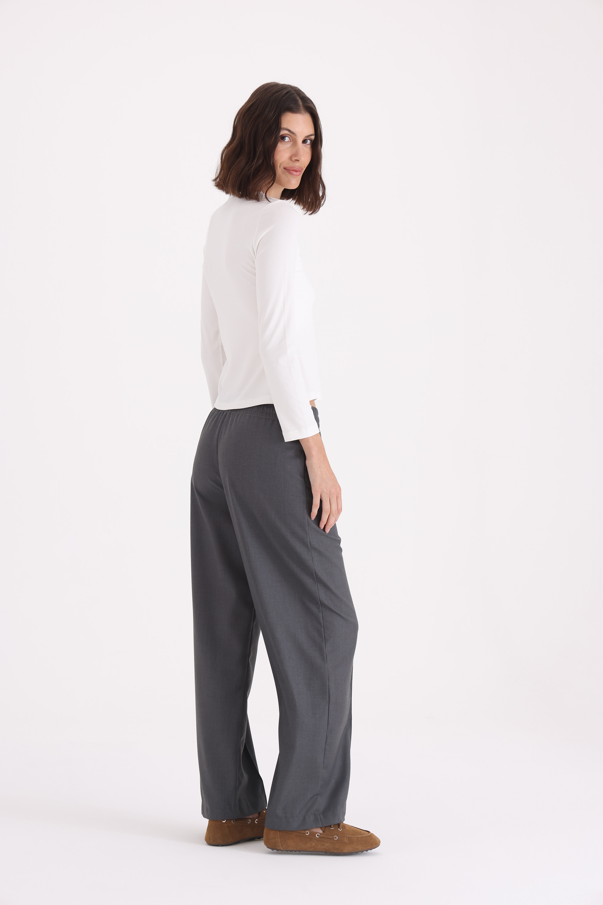 PANTALÓN-PILI-WIDE-LEG-GRIS OSCURO-0300333134