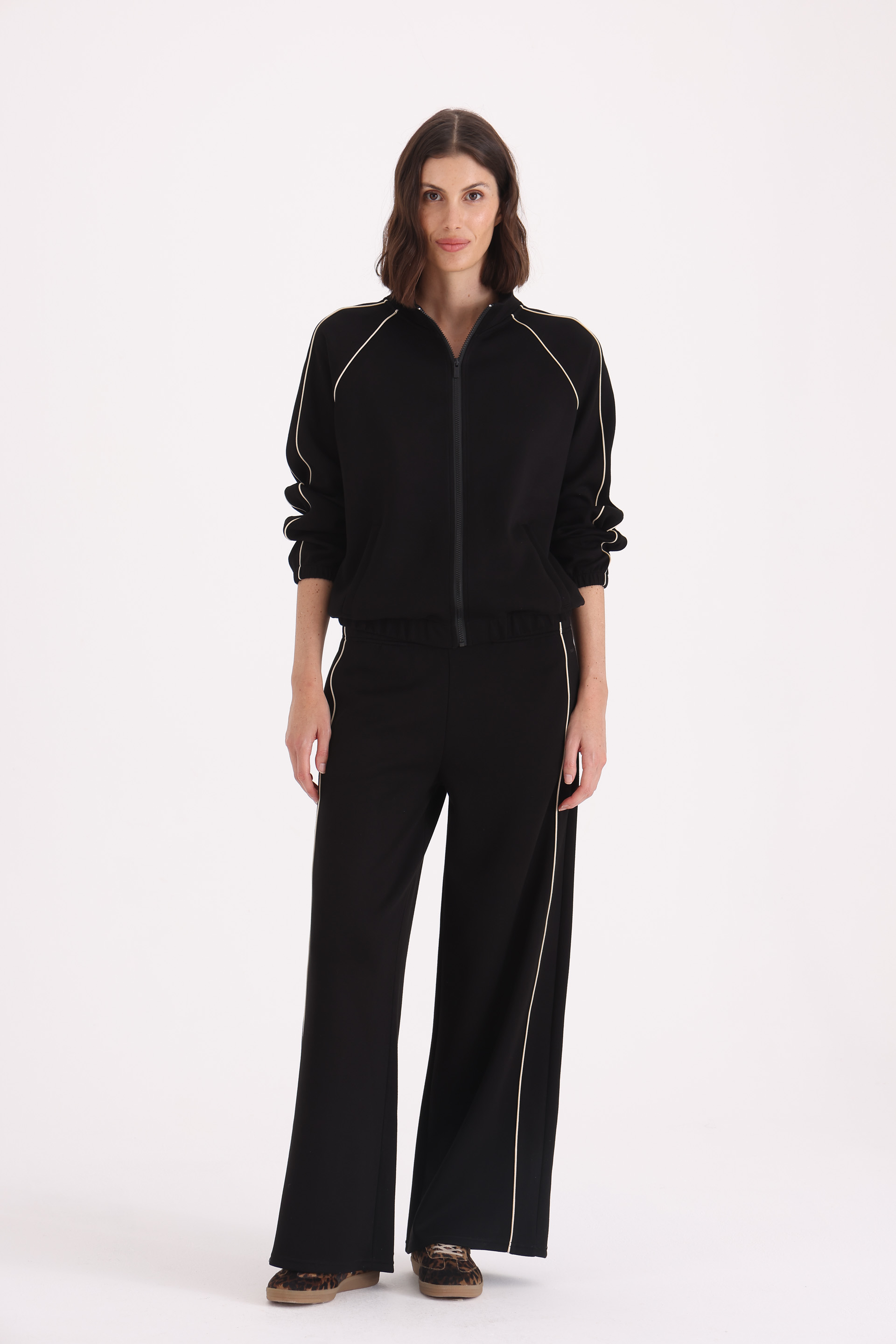 PANTALON-WIDE-LEG-ALEXA-NEGRO-0300336102