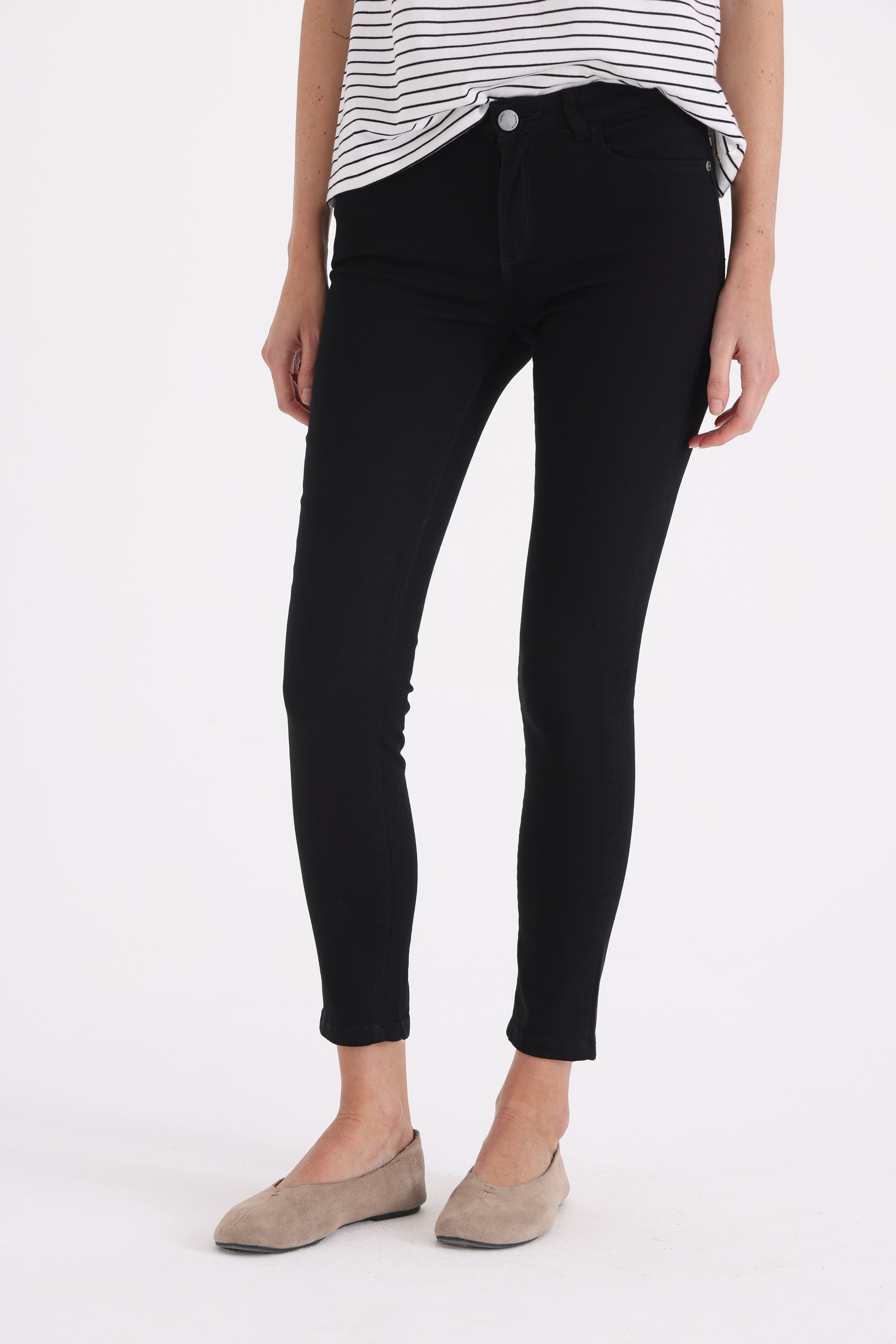 JEAN SKINNY TIRO ALTO EMMA COLORNEGRO
