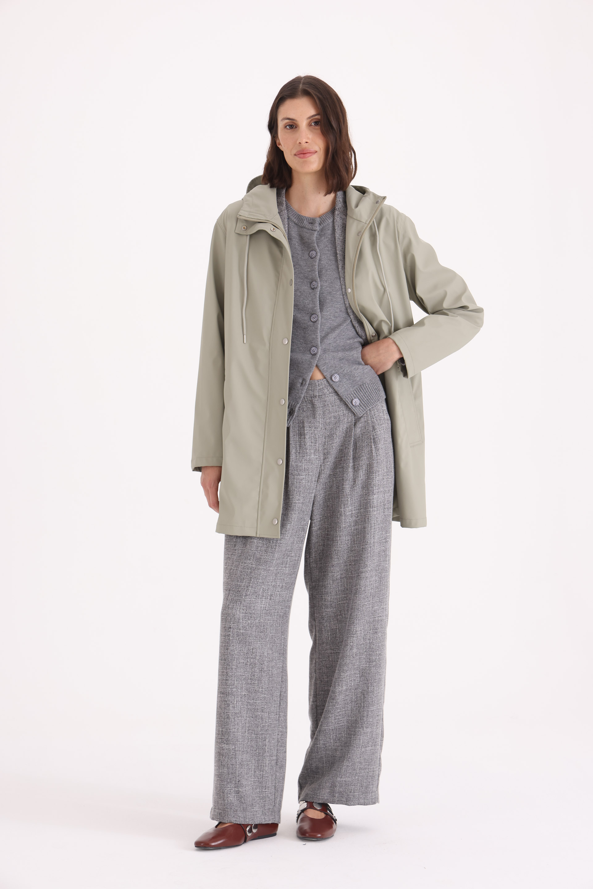 PILOTO-OVER-WATER-REPELLENT-LAURA--VERDE SECO-1400080152