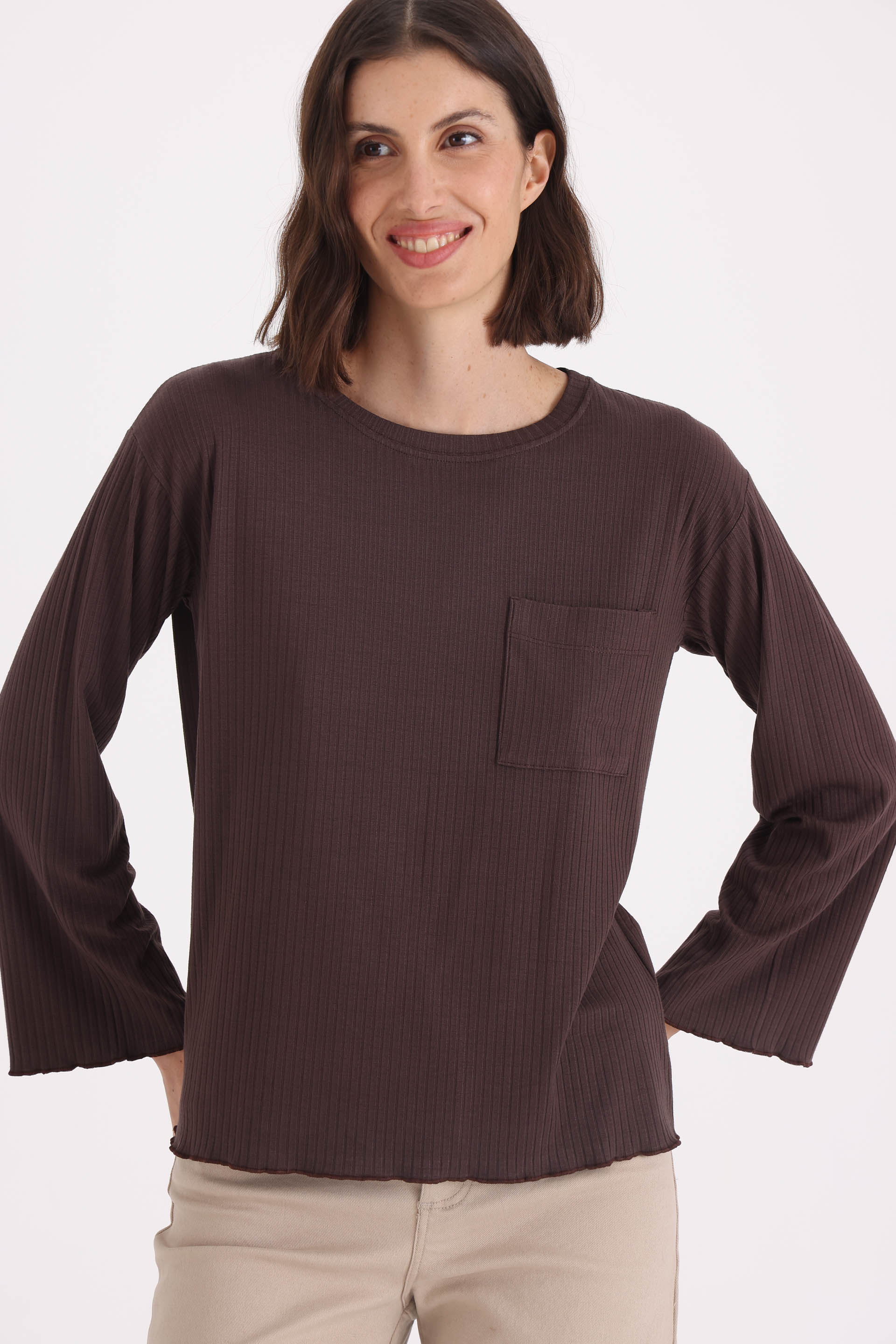 REMERA-ELOISE-MARRON OSCURO-2401314149