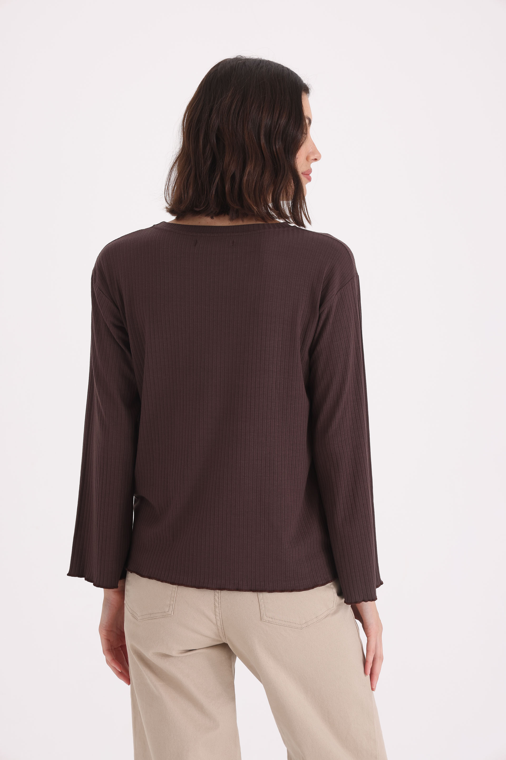 REMERA-ELOISE-MARRON OSCURO-2401314149