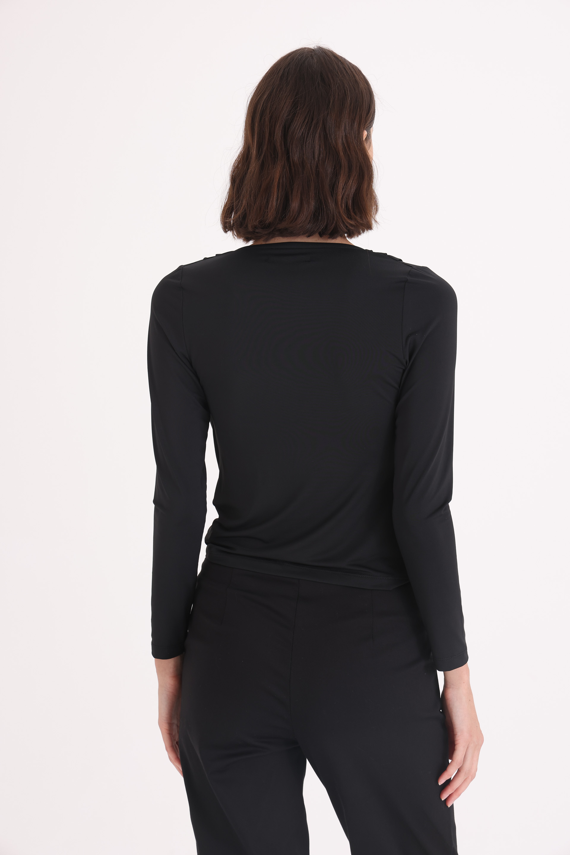 REMERA-MANGA-LARGA--AMARANTO-NEGRO-2900248102