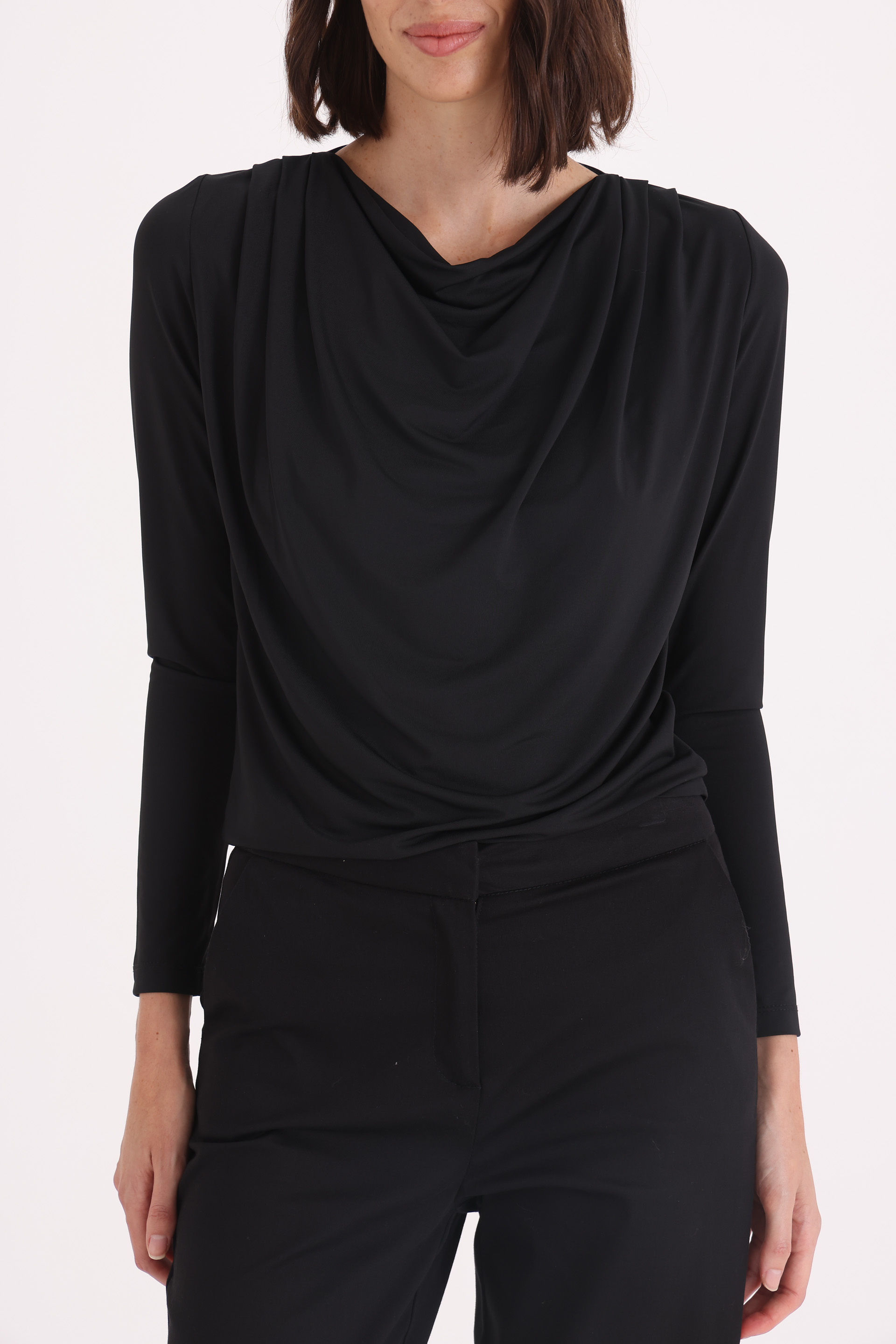 REMERA-MANGA-LARGA--AMARANTO-NEGRO-2900248102