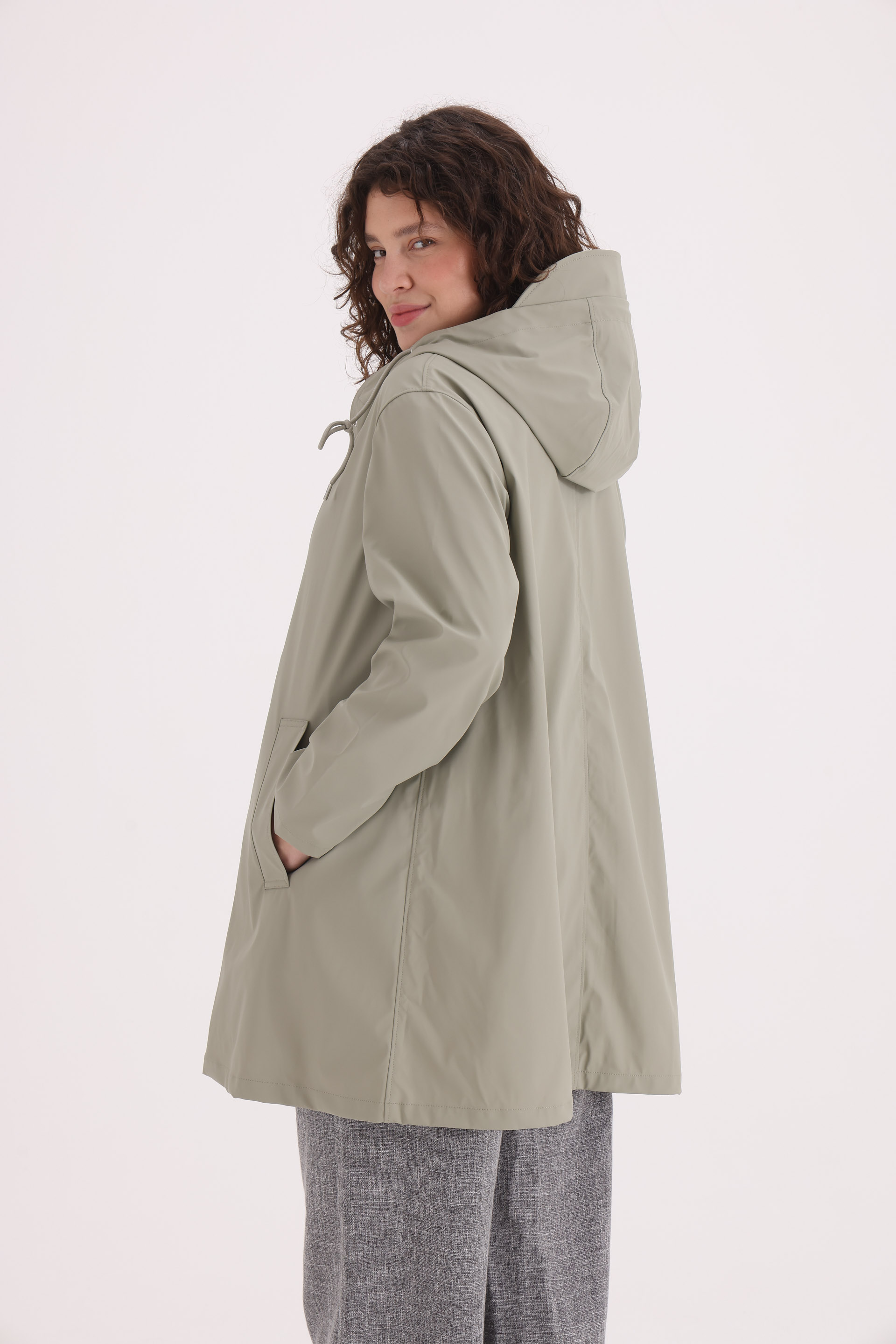 PILOTO-OVER-WATER-REPELLENT-LAURA--VERDE SECO-1400080152