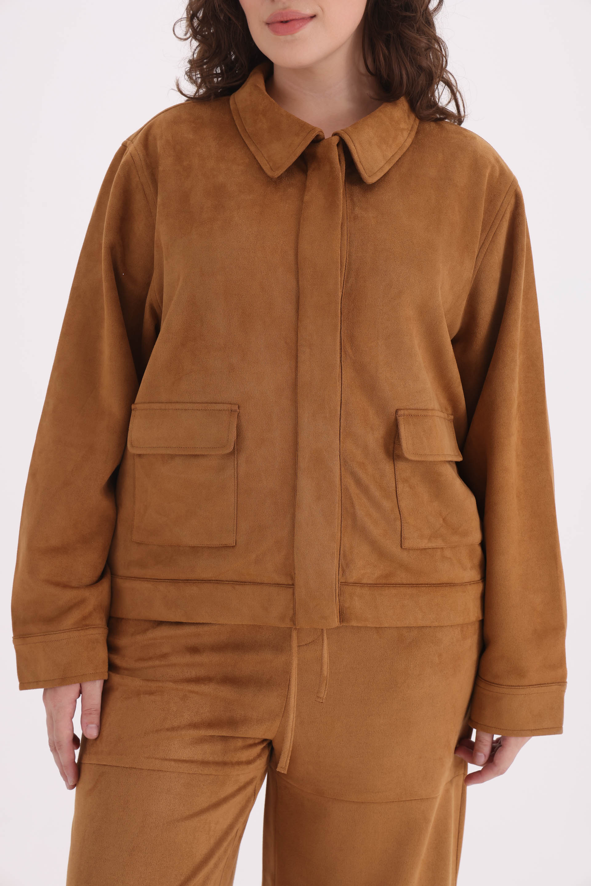 CHAQUETA-GAMUZA-REGULAR-FIT-CELINA-CAMEL-16001591CM