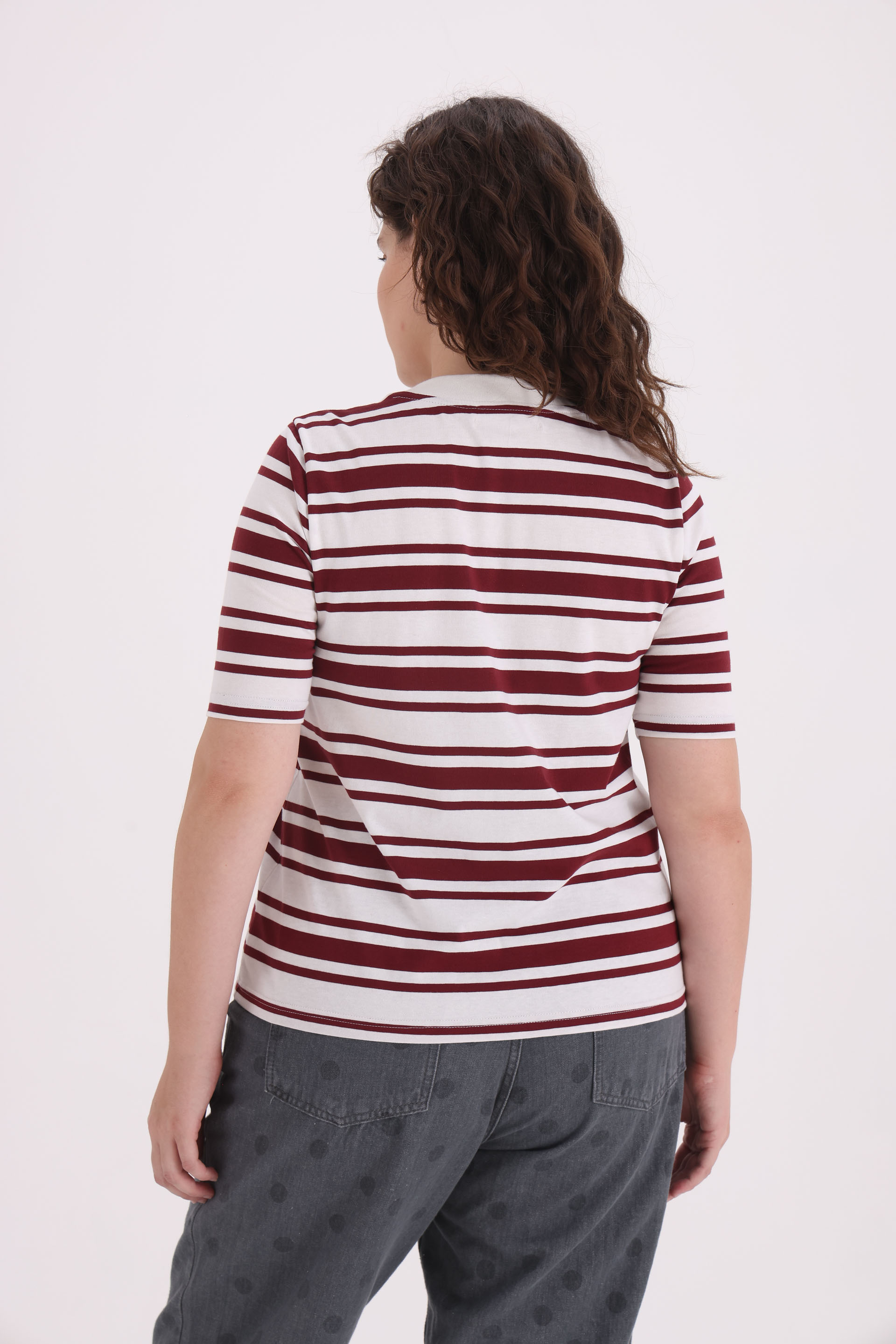 REMERA-MC-LEXIE-BORDO-2401477155