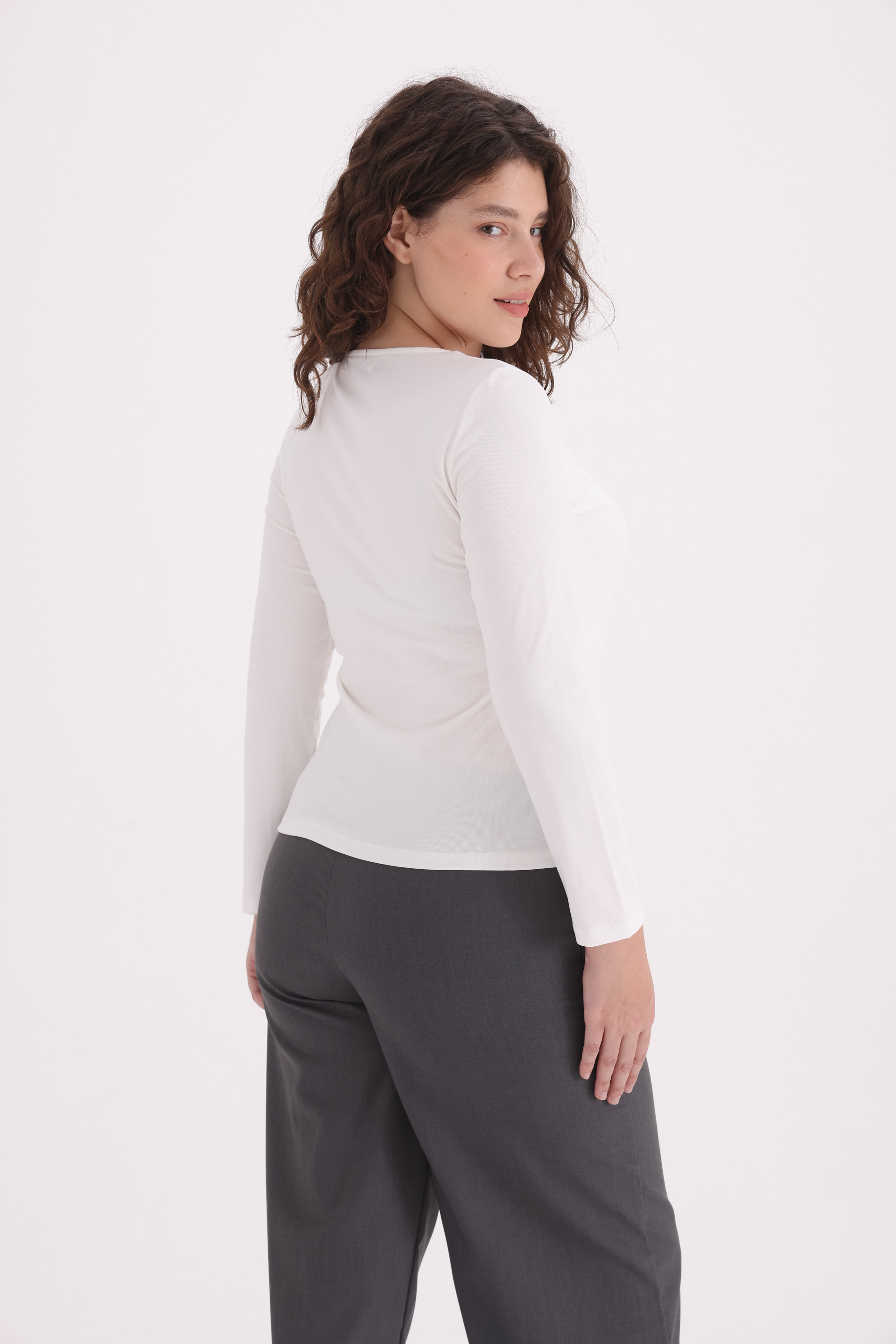 REMERA-MANGA-LARGA-CRISTAL-OFF WHITE-2401487192