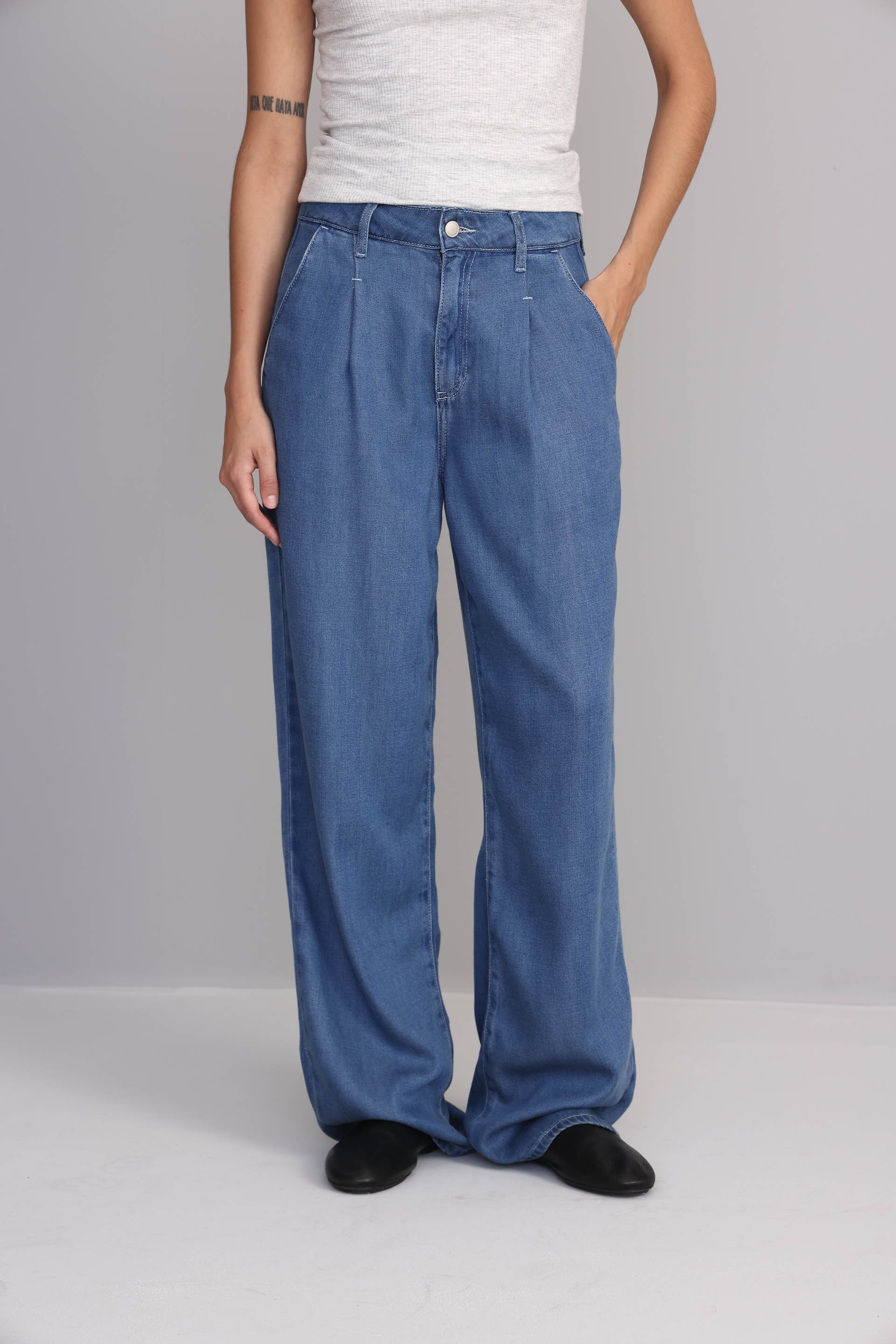 WIDE LEG SASTRERO CELESTE 