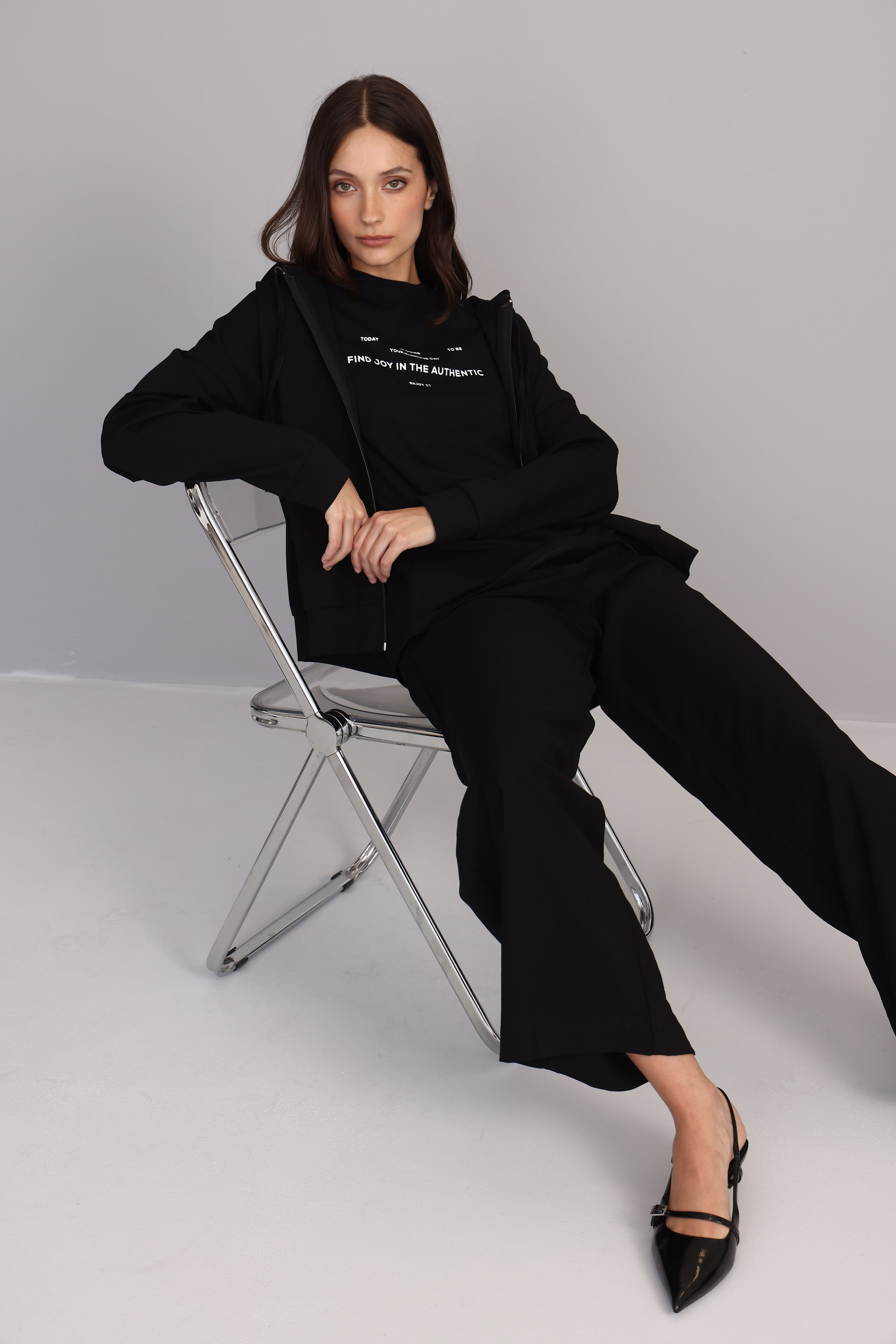 REMERA NATALIE NEGRO 