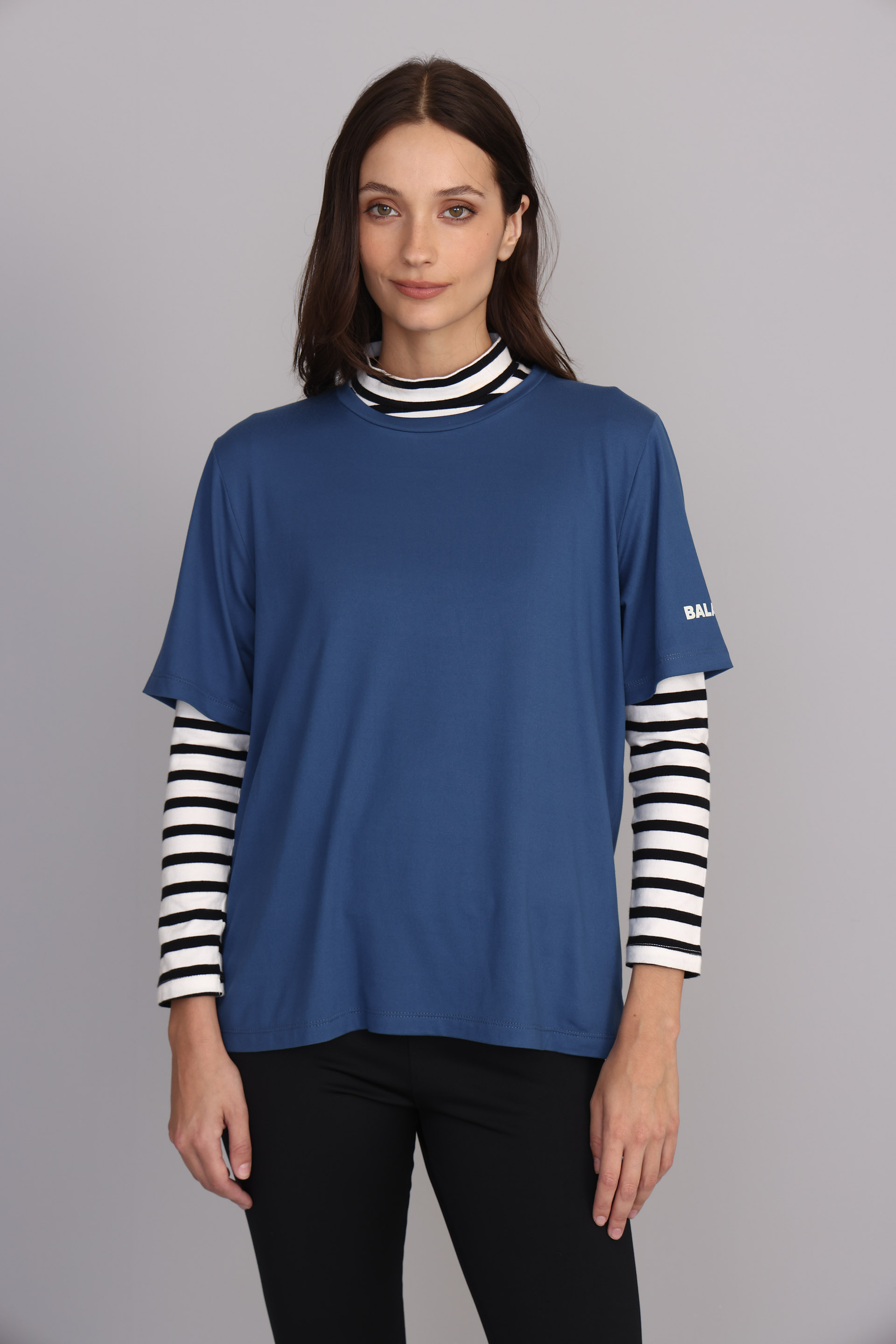 REMERA SELENA AZUL 