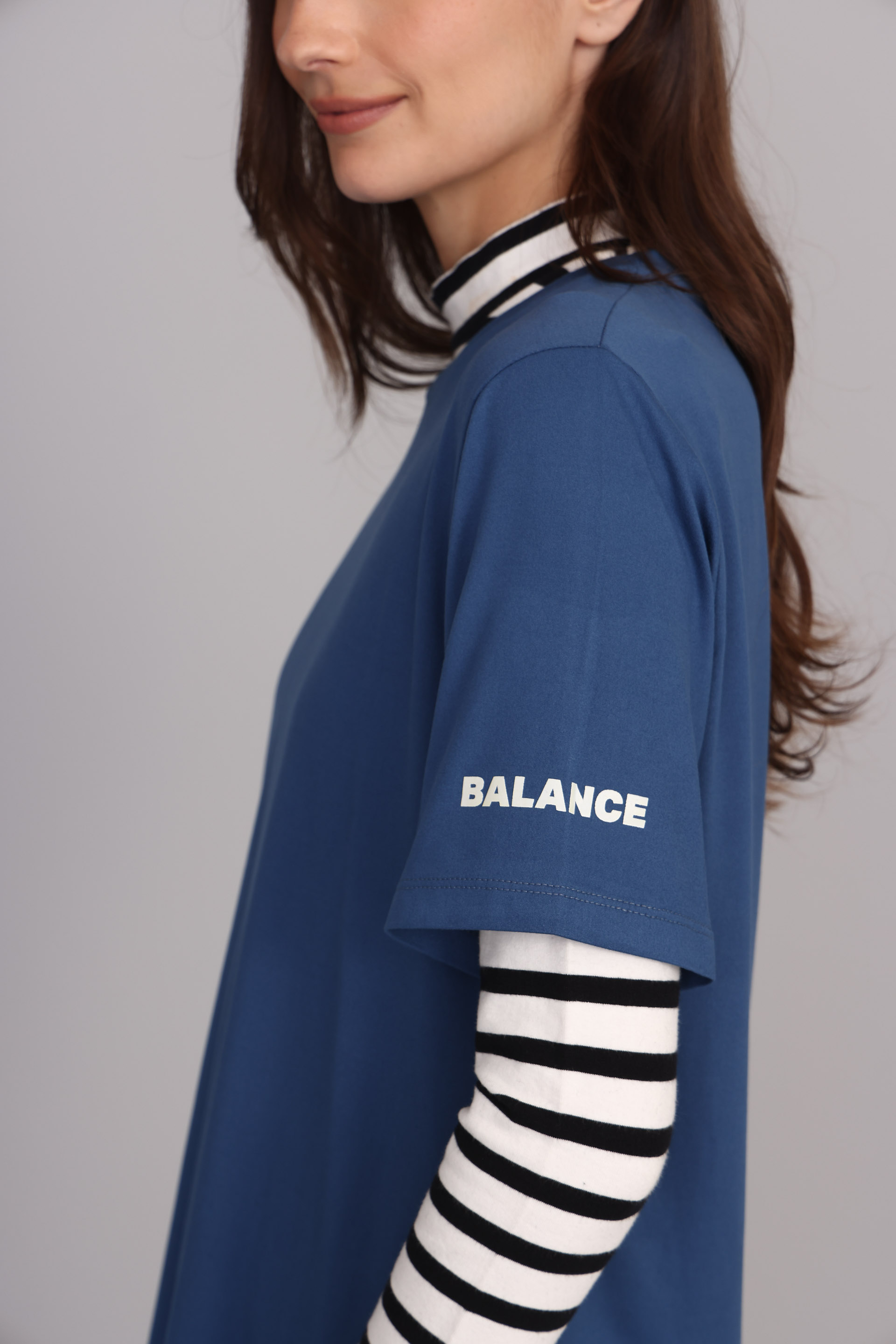 REMERA SELENA AZUL 