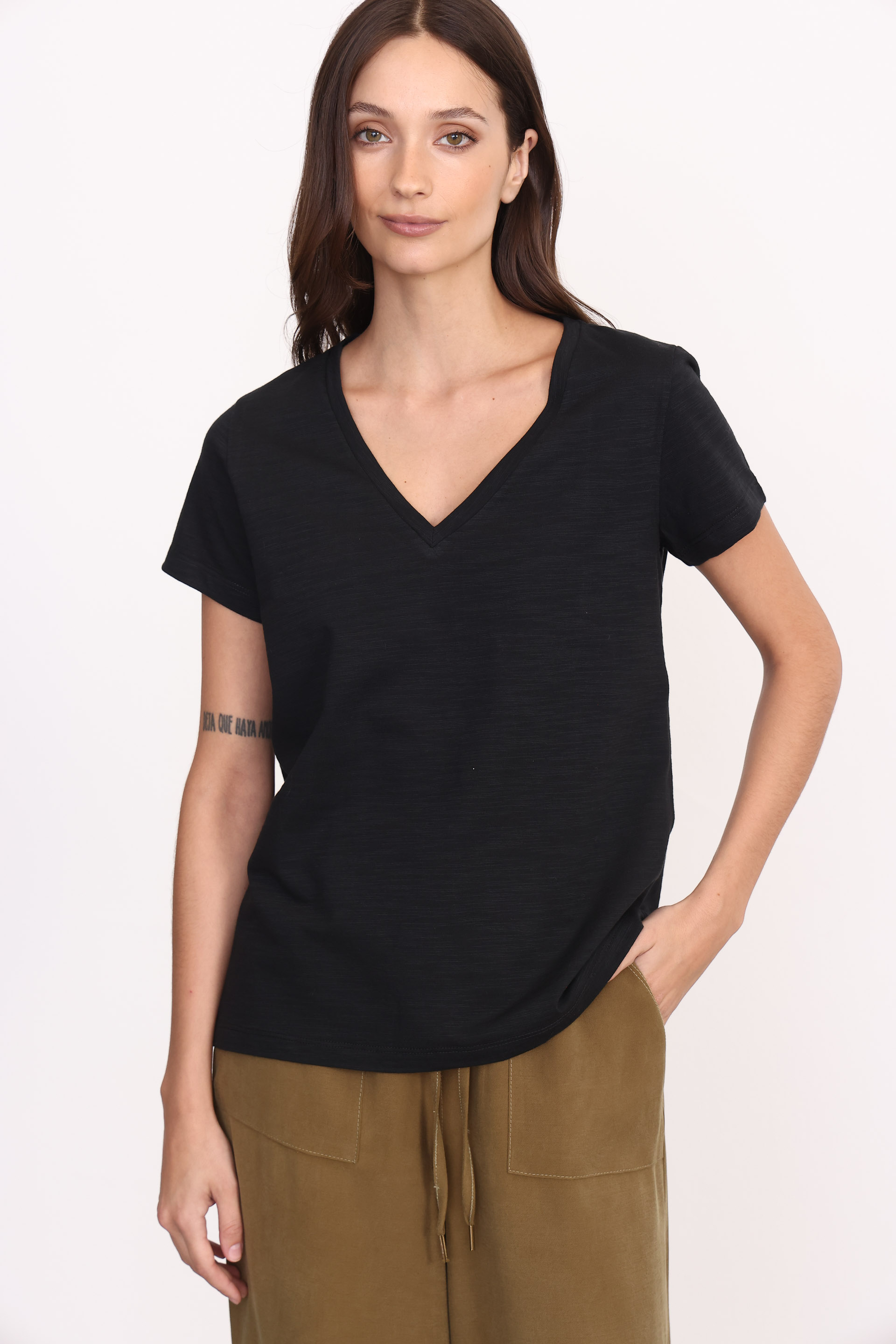 REMERA NEGRO