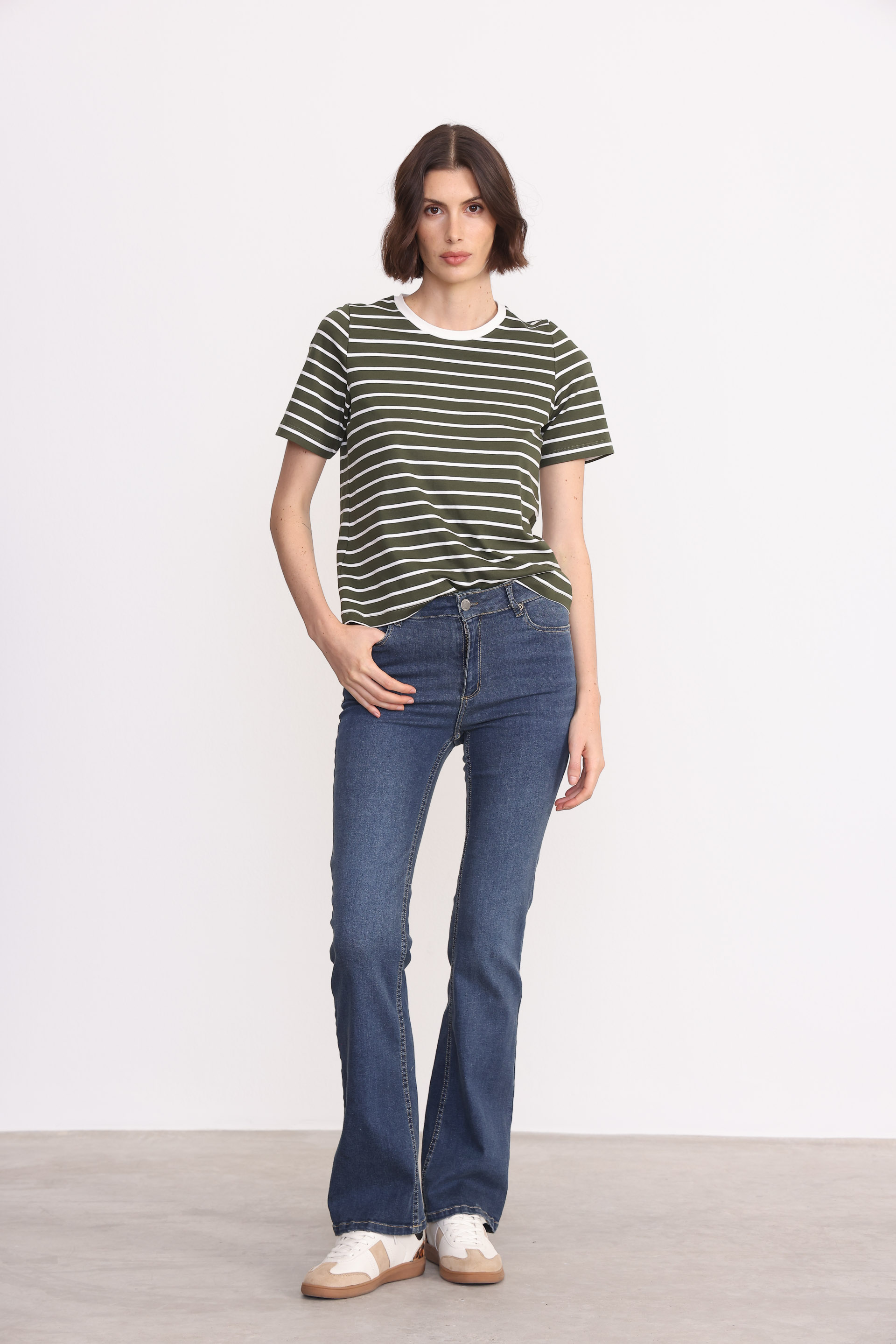 REMERA RAYADA GINA VERDE MILITAR