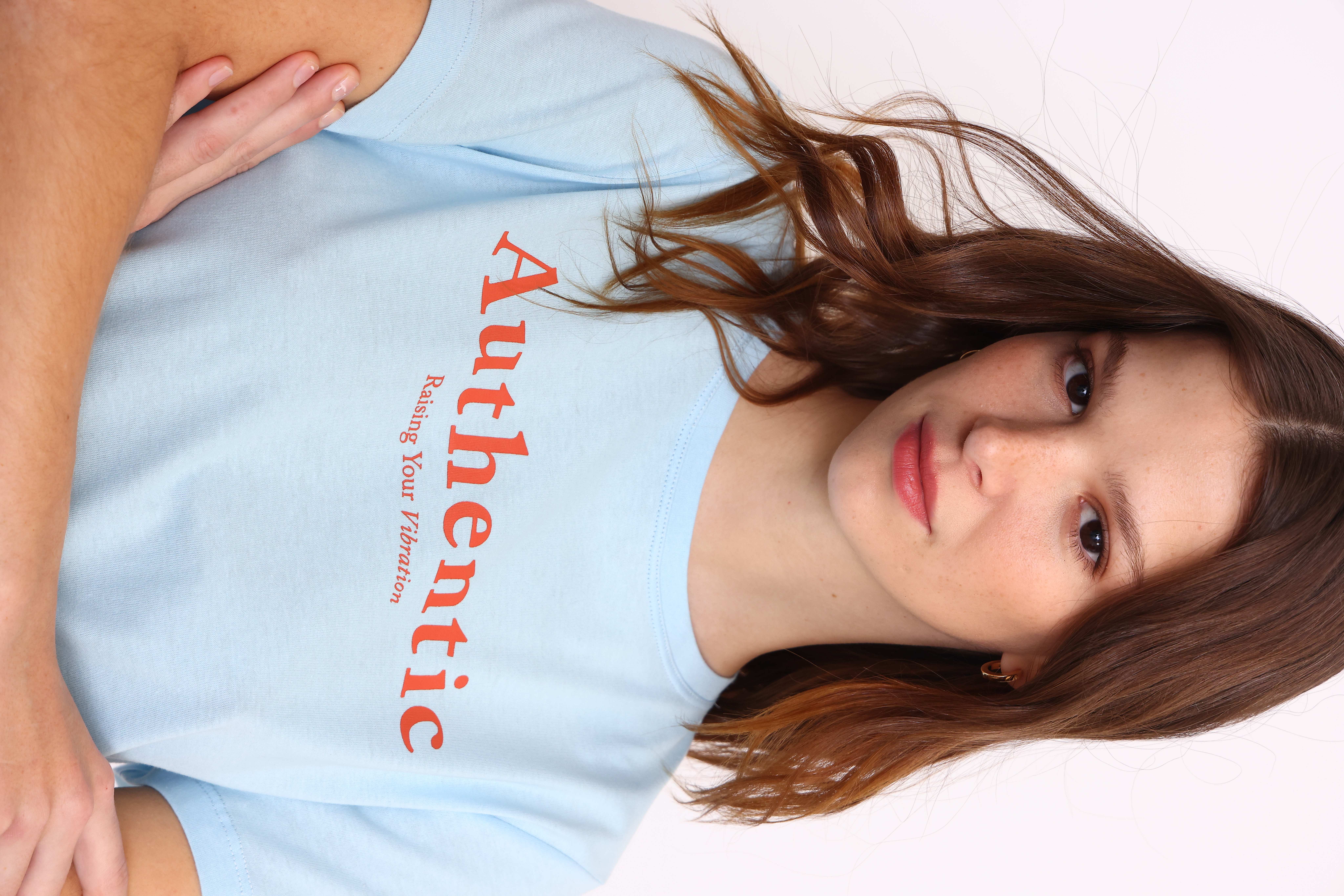 REMERA CELESTE CLARO