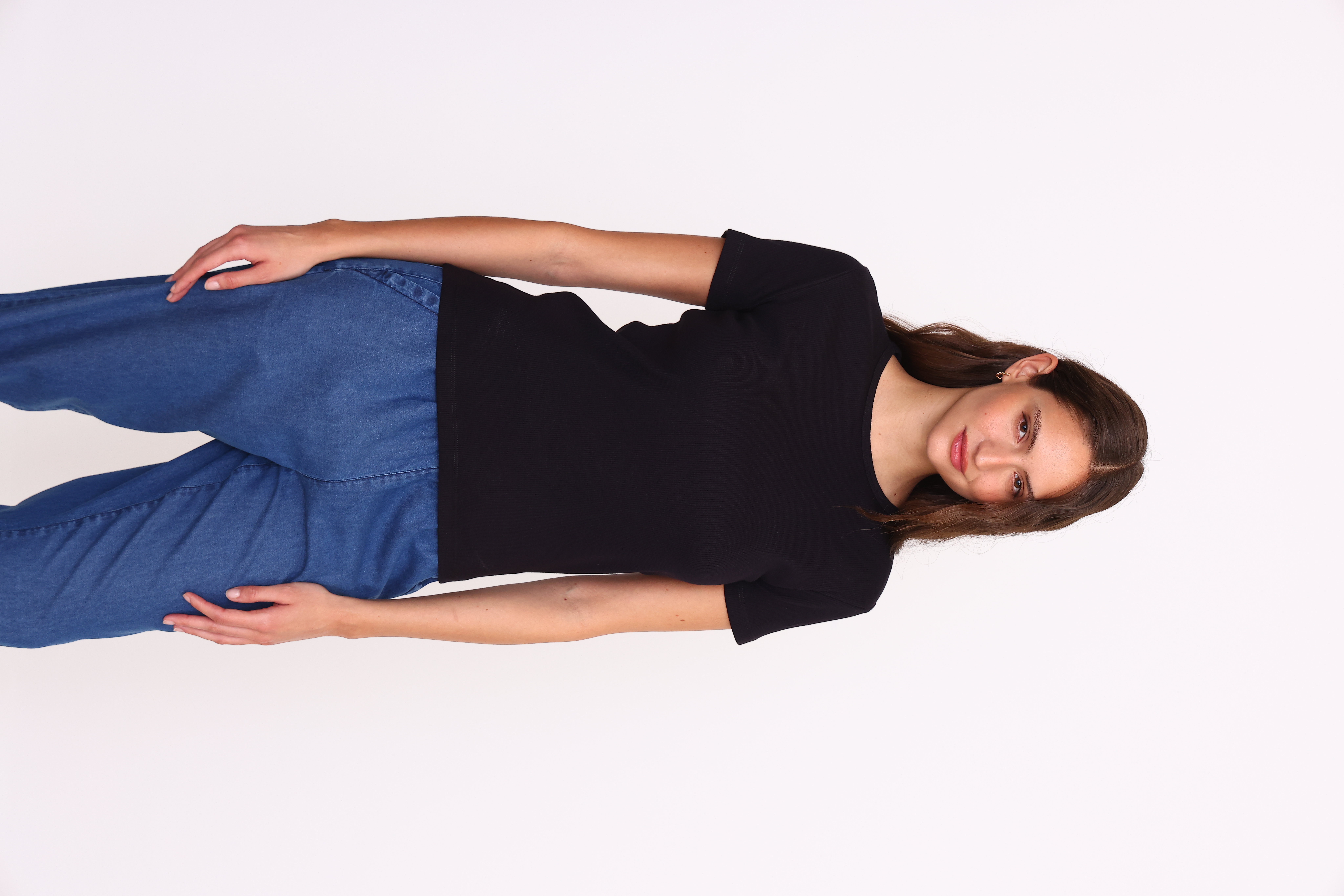 REMERA NEGRO