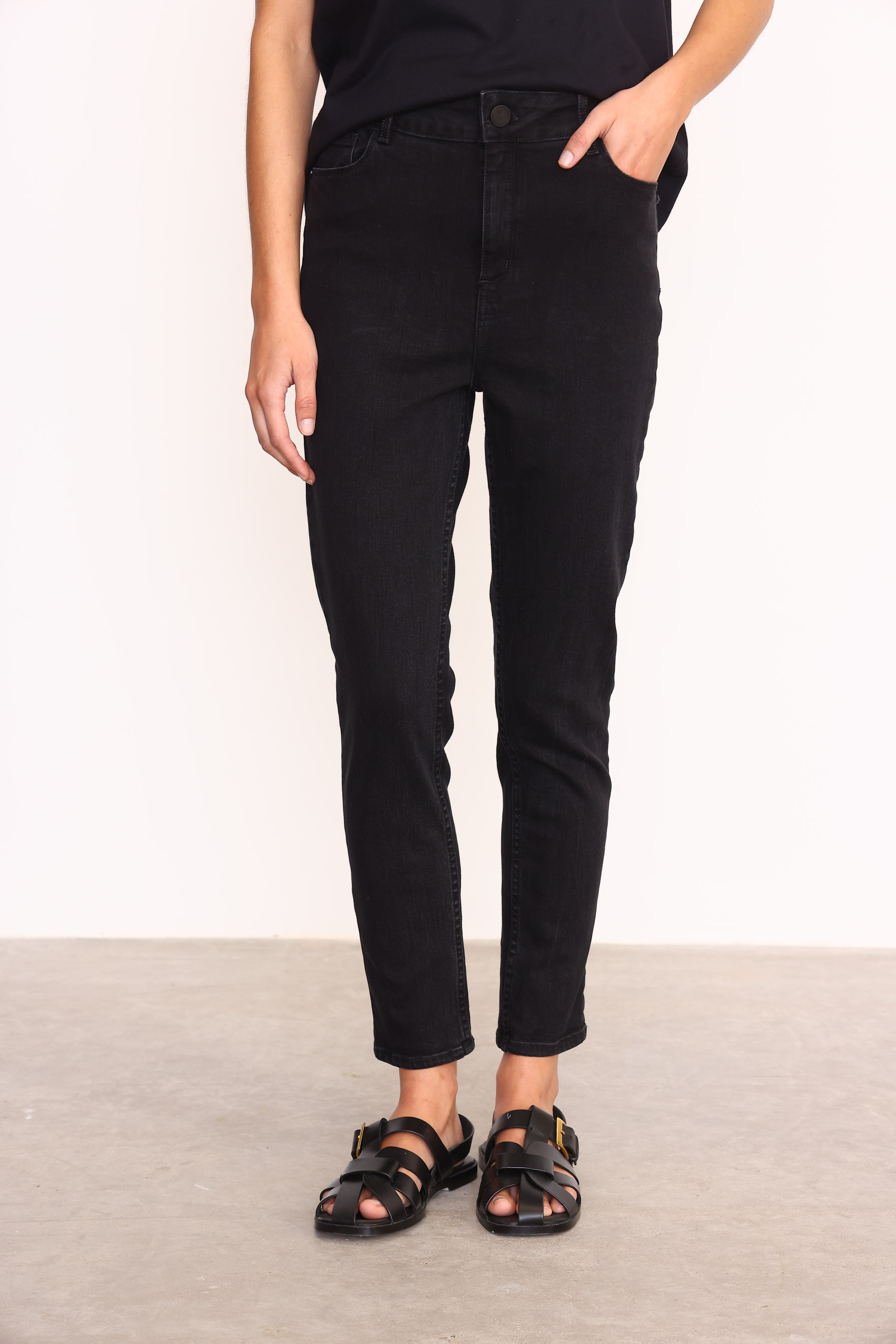 JEAN SKINNY TIRO ALTO EMMA COLORNEGRO