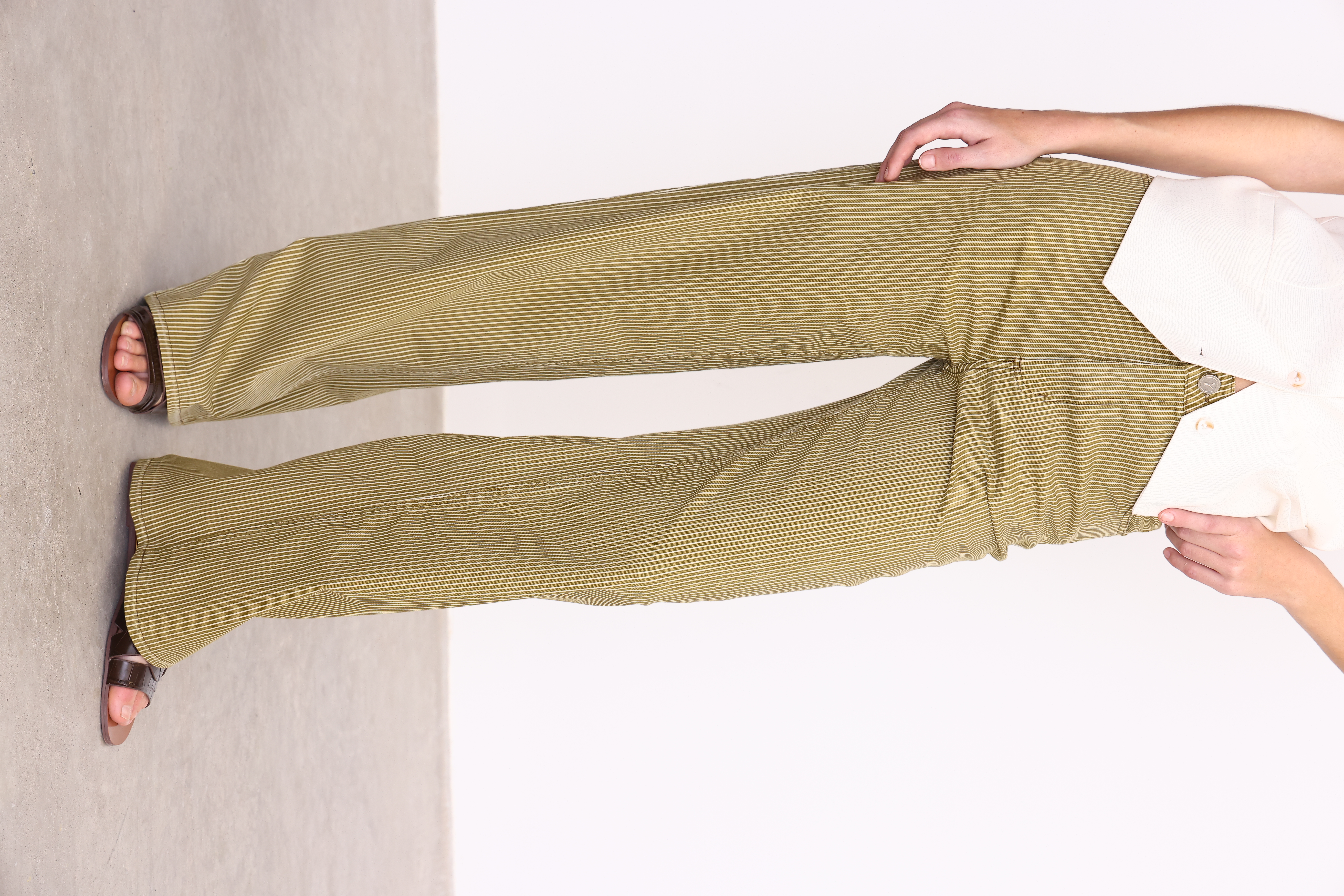 JEAN WIDE LEG TIRO ALTO RAYADOVERDE SECO
