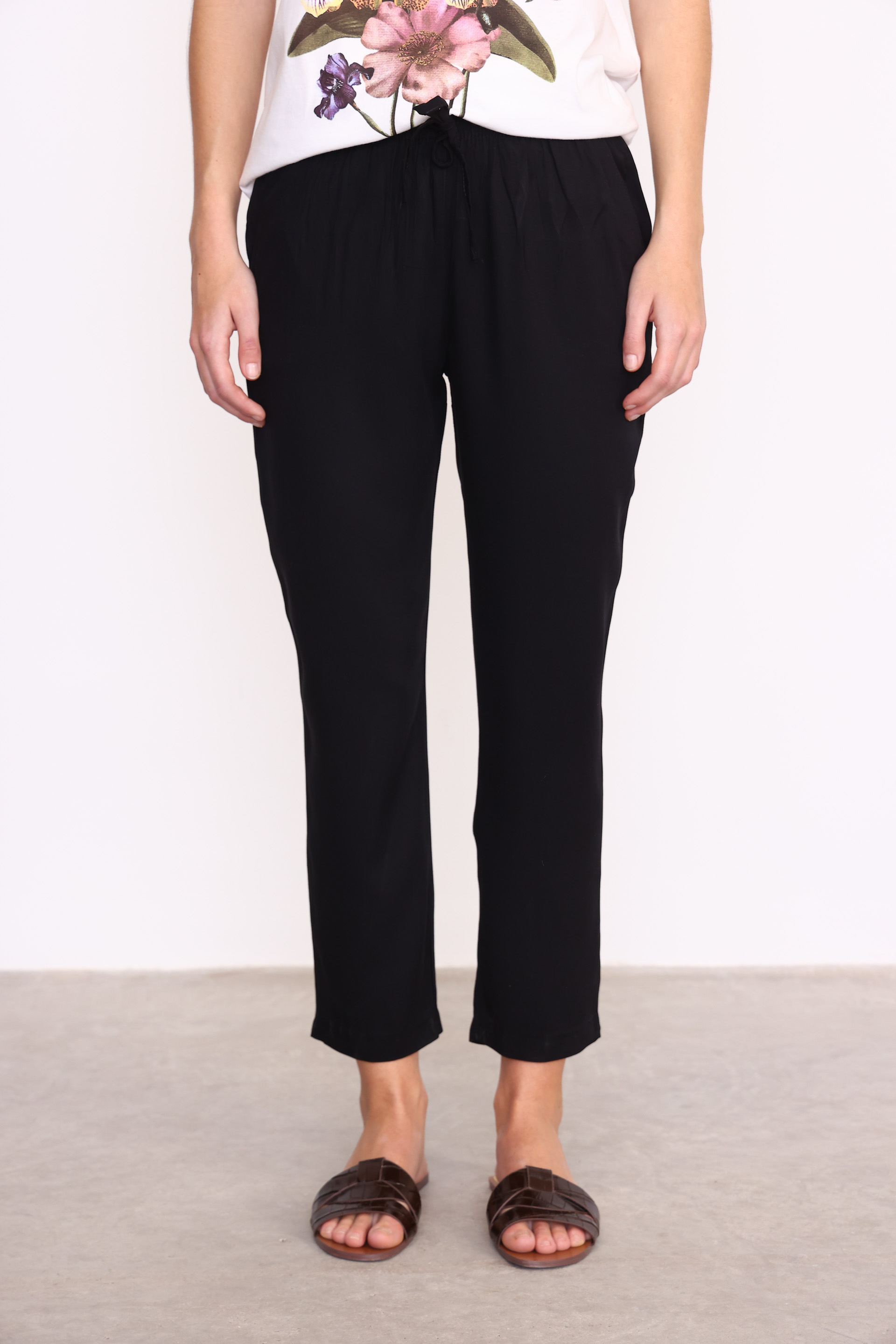 PANTALON NEGRO
