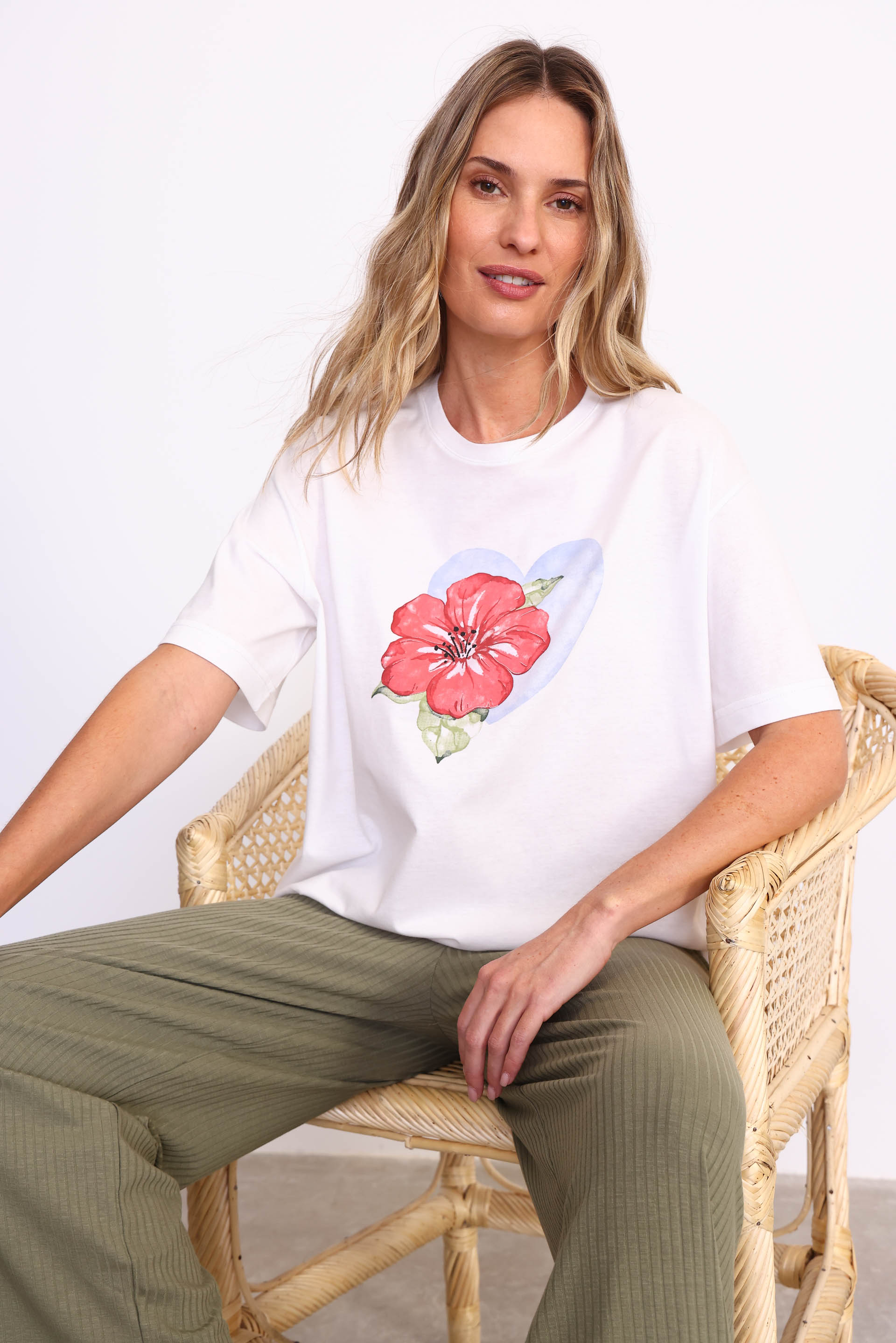 REMERA GIGI OFF WHITE