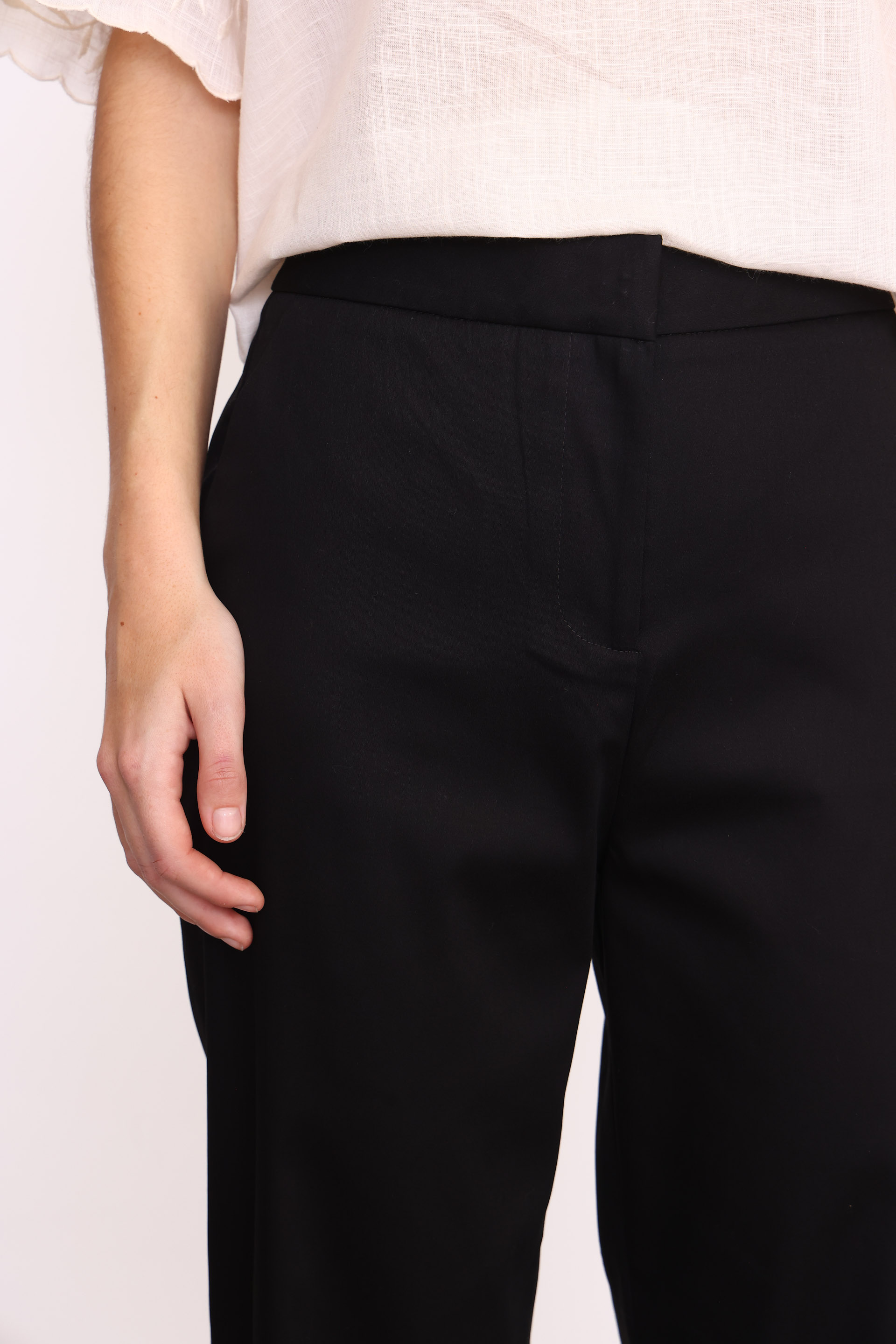 PANTALON BECKY NEW NEGRO