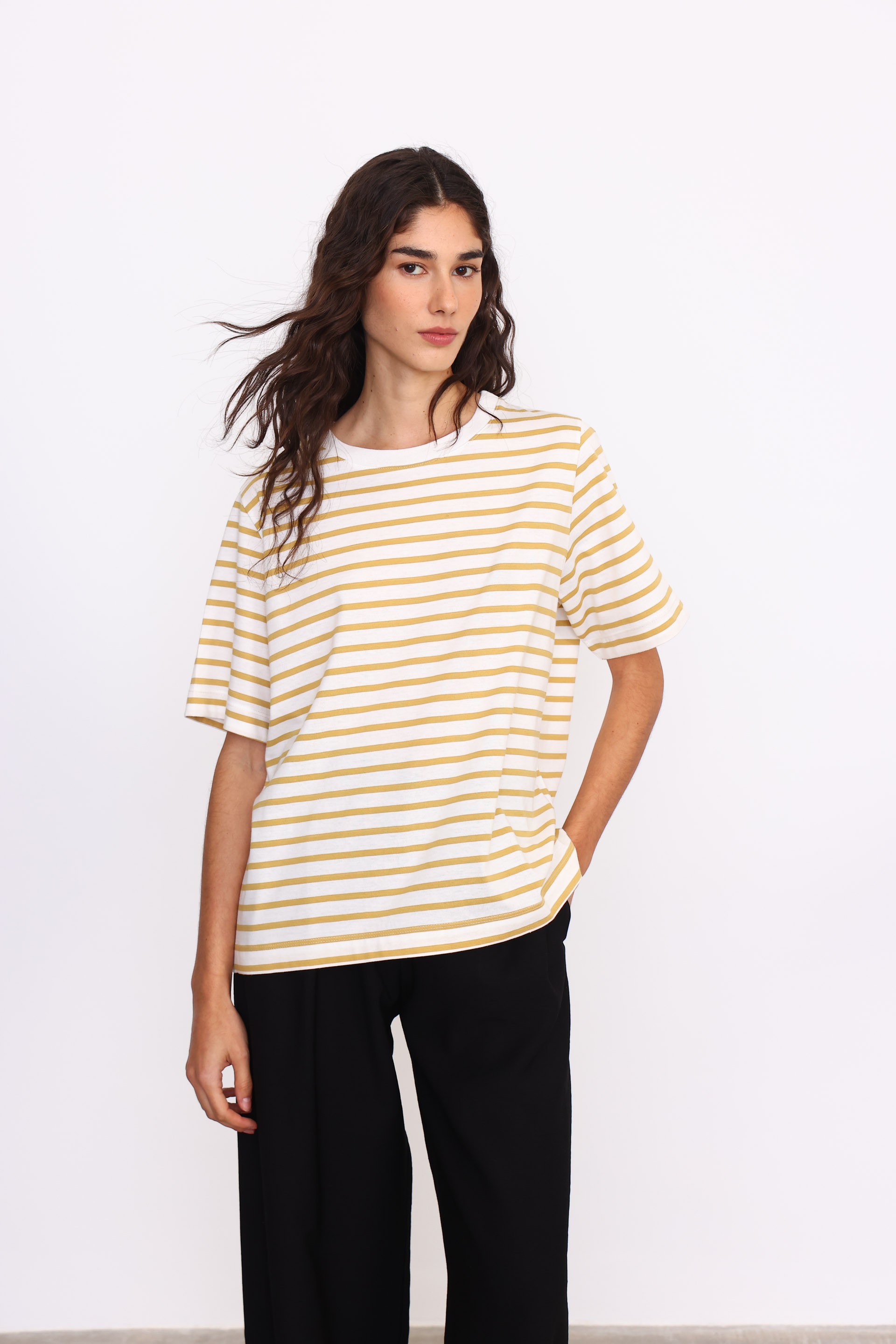 REMERA RAYADA MARTI VERDE OLIVA