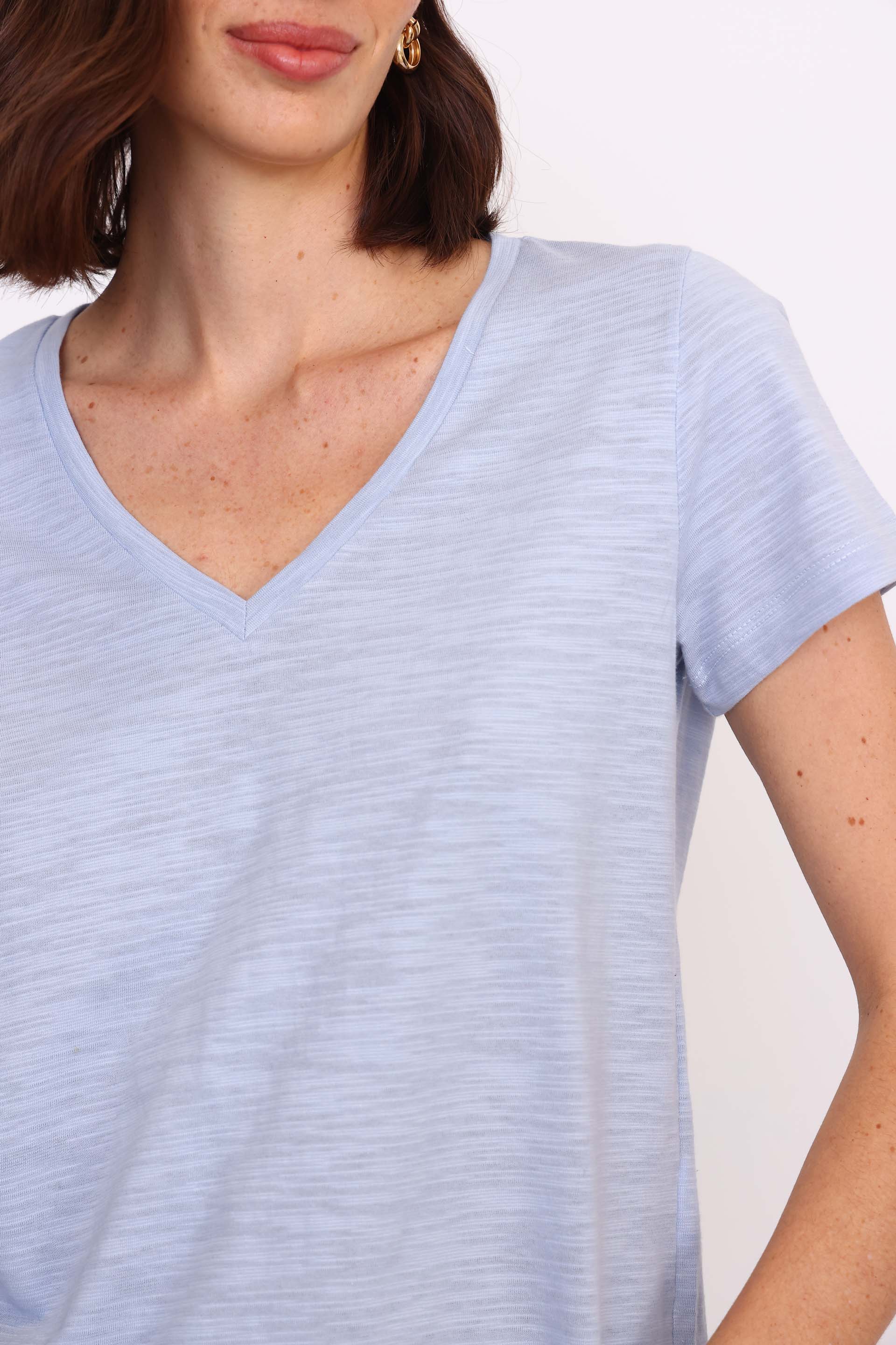 REMERA MARION MC ESCOTE V CELESTE