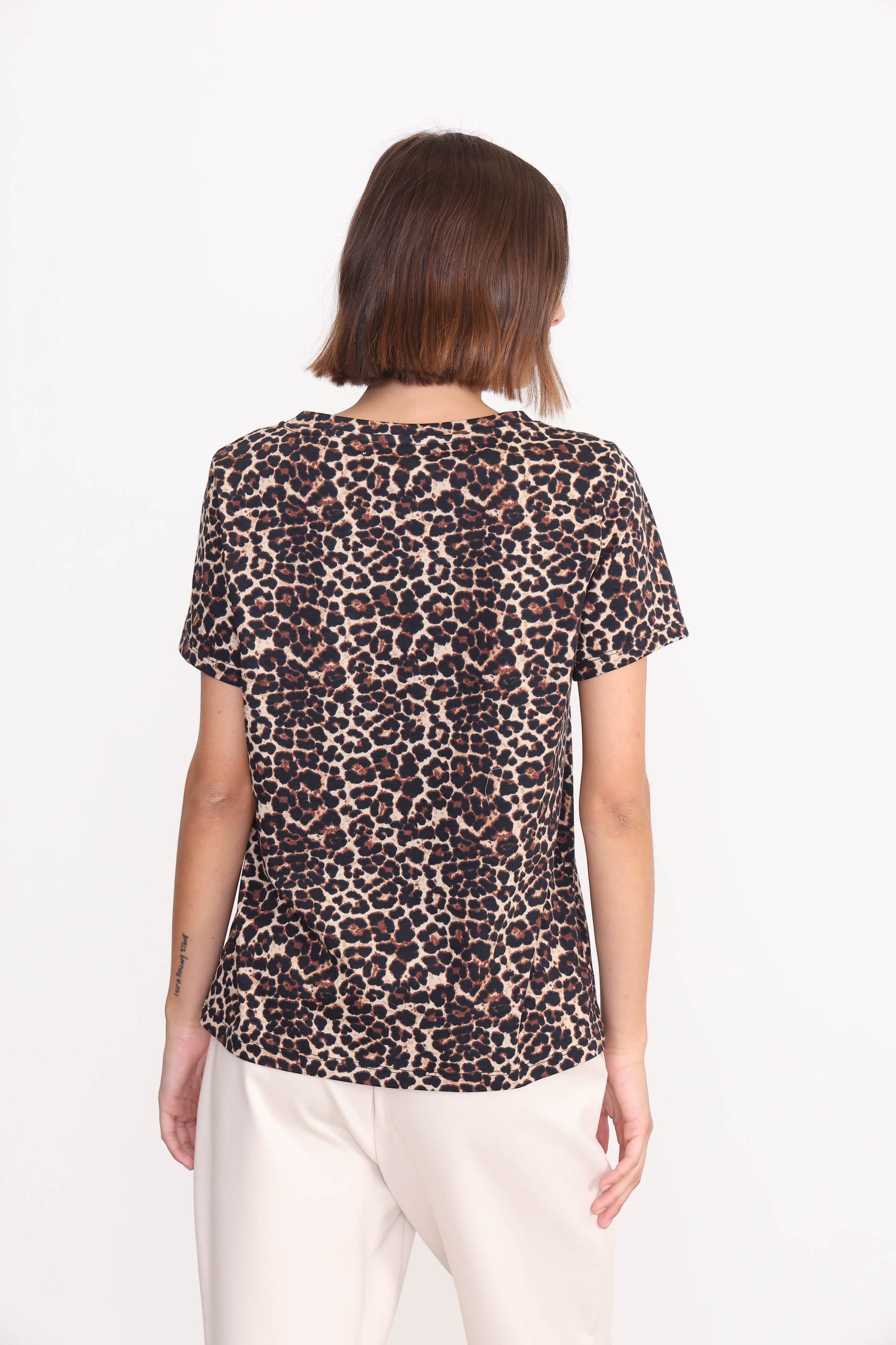 REMERA VERA PRINT MARRON OSCURO