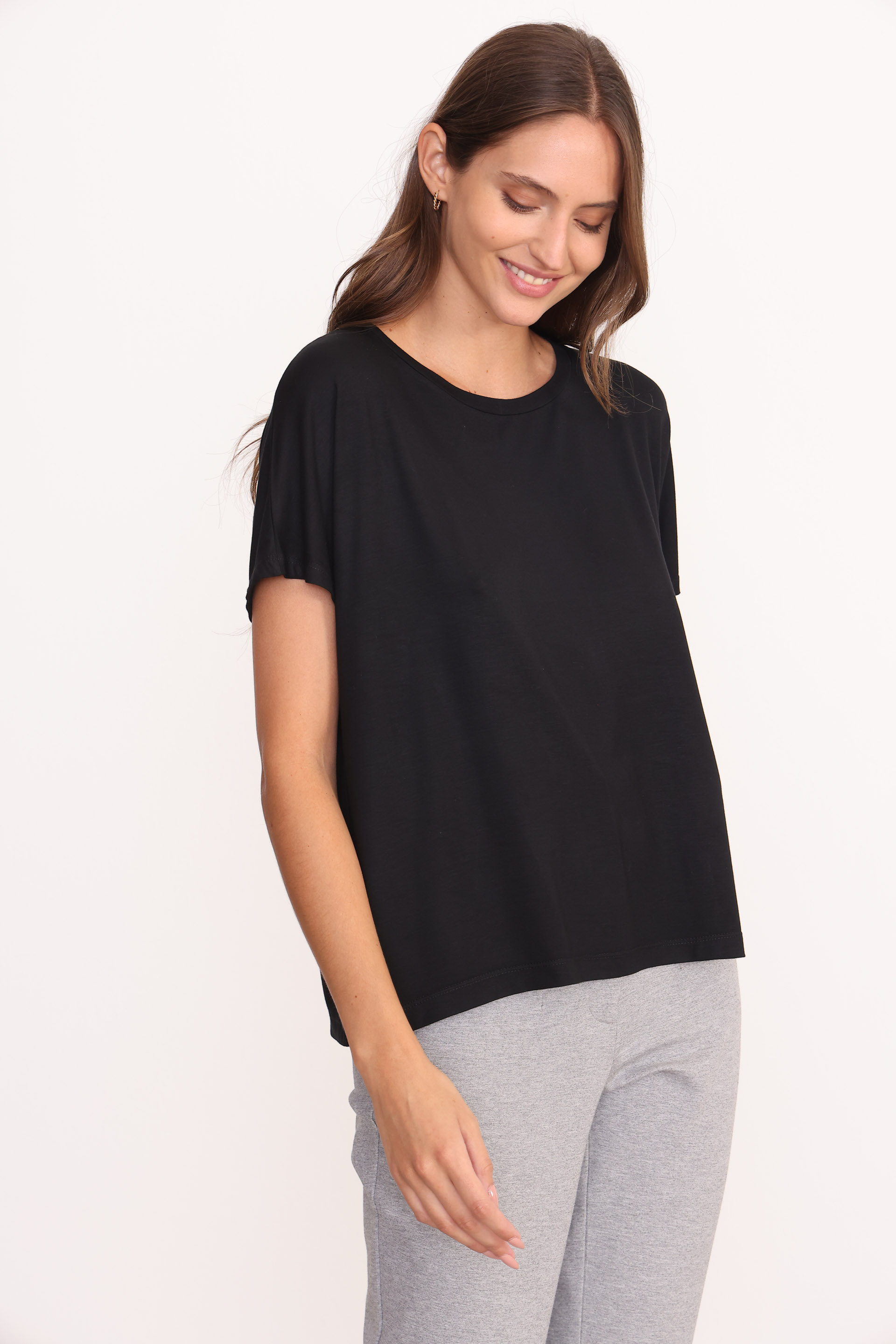 REMERA CIELO NEGRO 